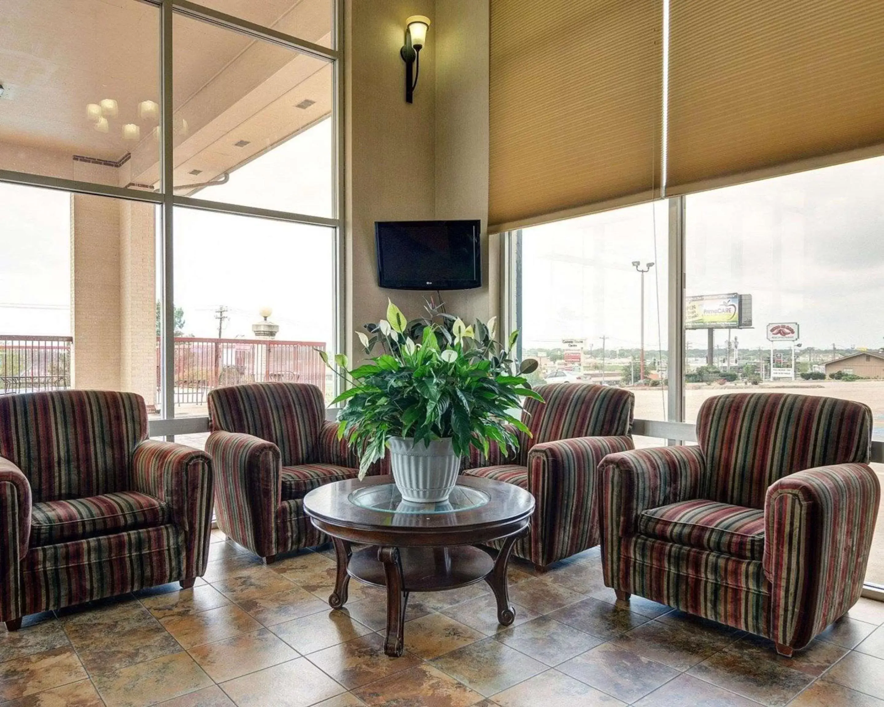 Lobby or reception in Quality Inn Conway - Greenbrier