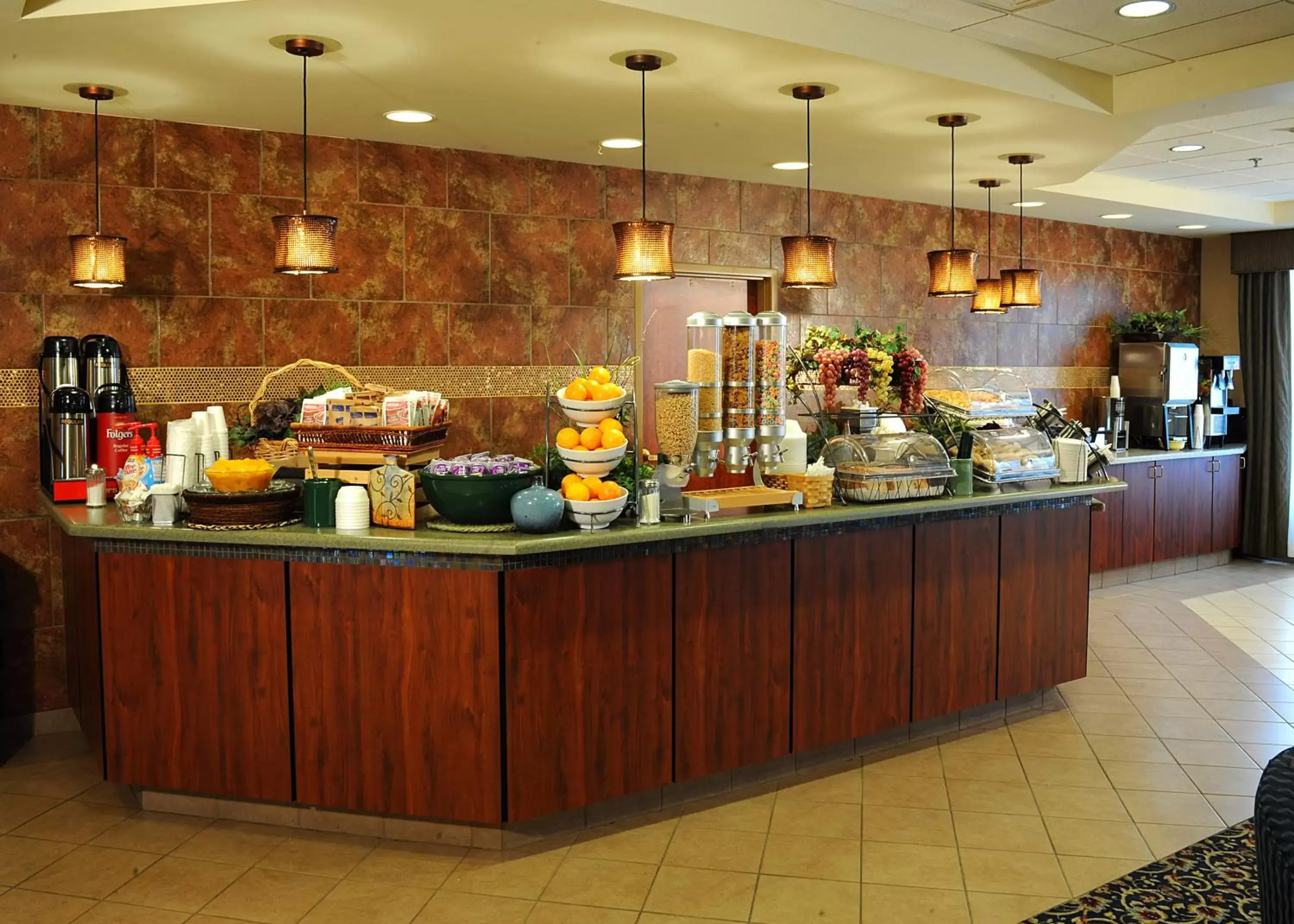 Breakfast, Restaurant/Places to Eat in La Quinta by Wyndham Springfield Airport Plaza