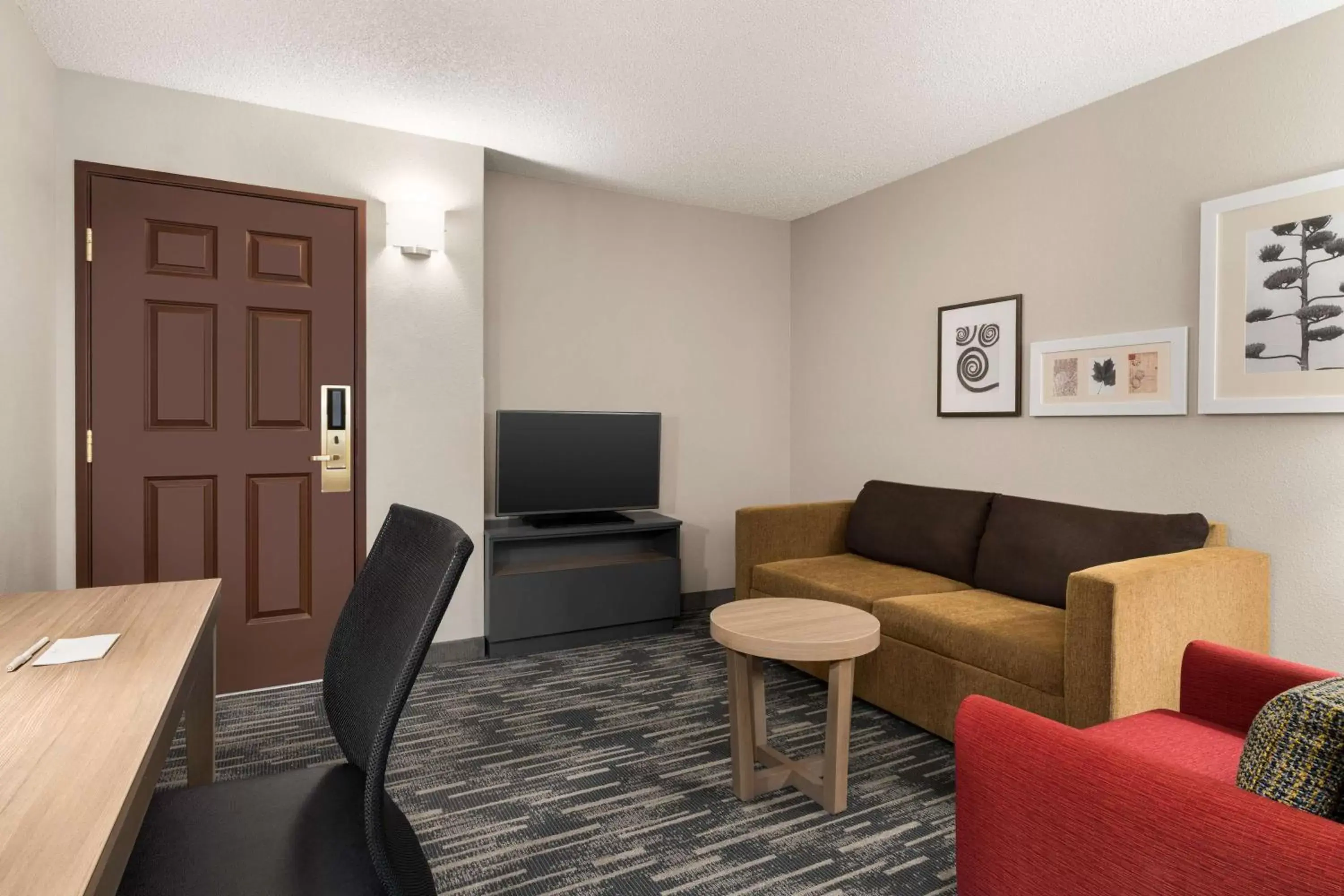 Photo of the whole room, Seating Area in Country Inn & Suites by Radisson, Boise West, ID