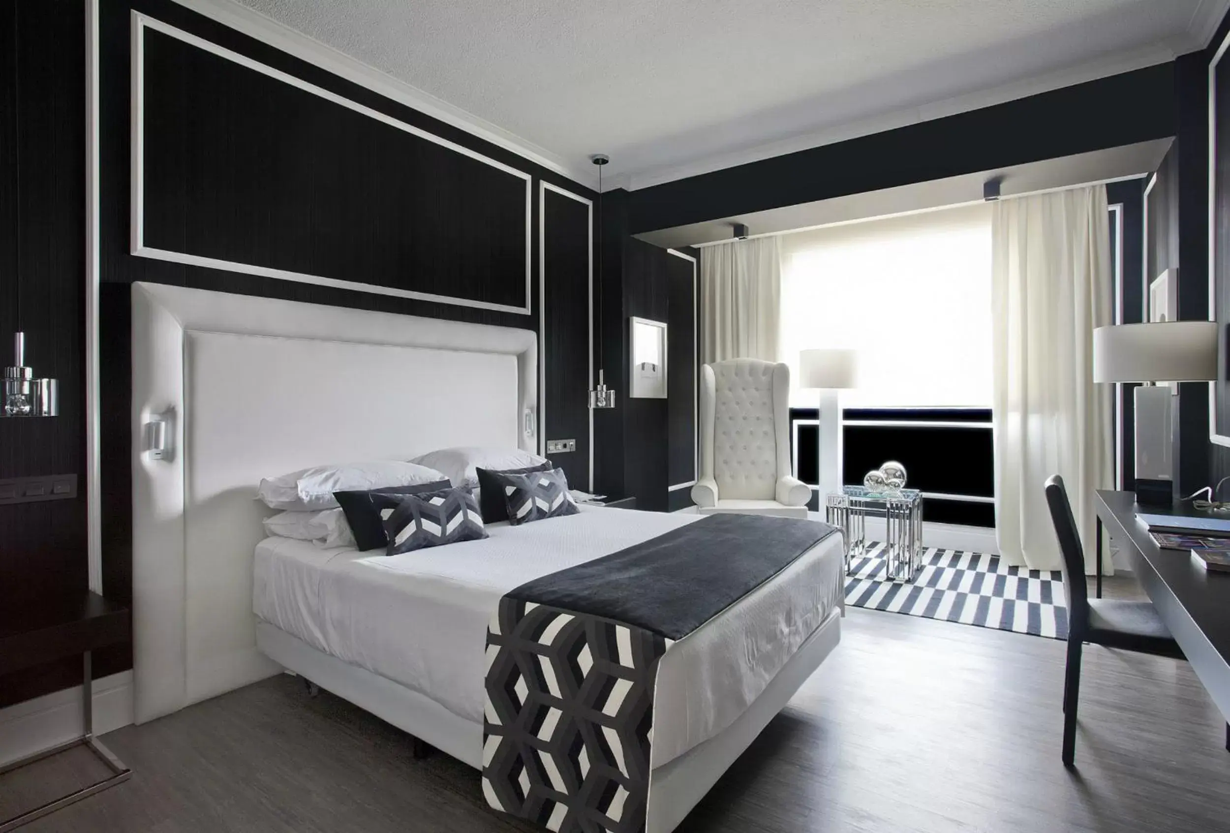 Standard Double or Twin Room in Hotel Tres Reyes Pamplona Standard Double or Twin Room in Hotel Tres Reyes Pamplona