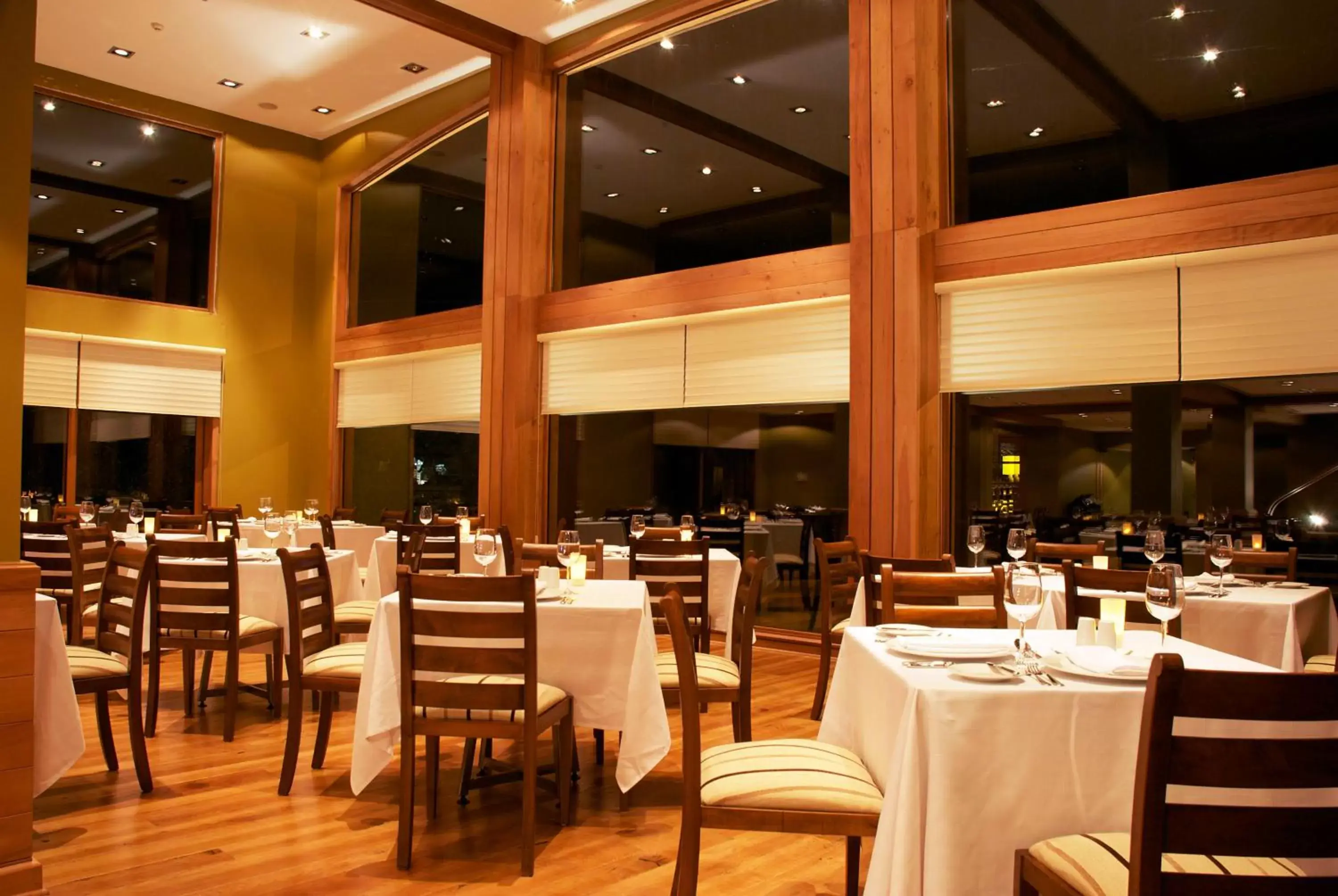 Restaurant/Places to Eat in Hotel Cumbres Puerto Varas