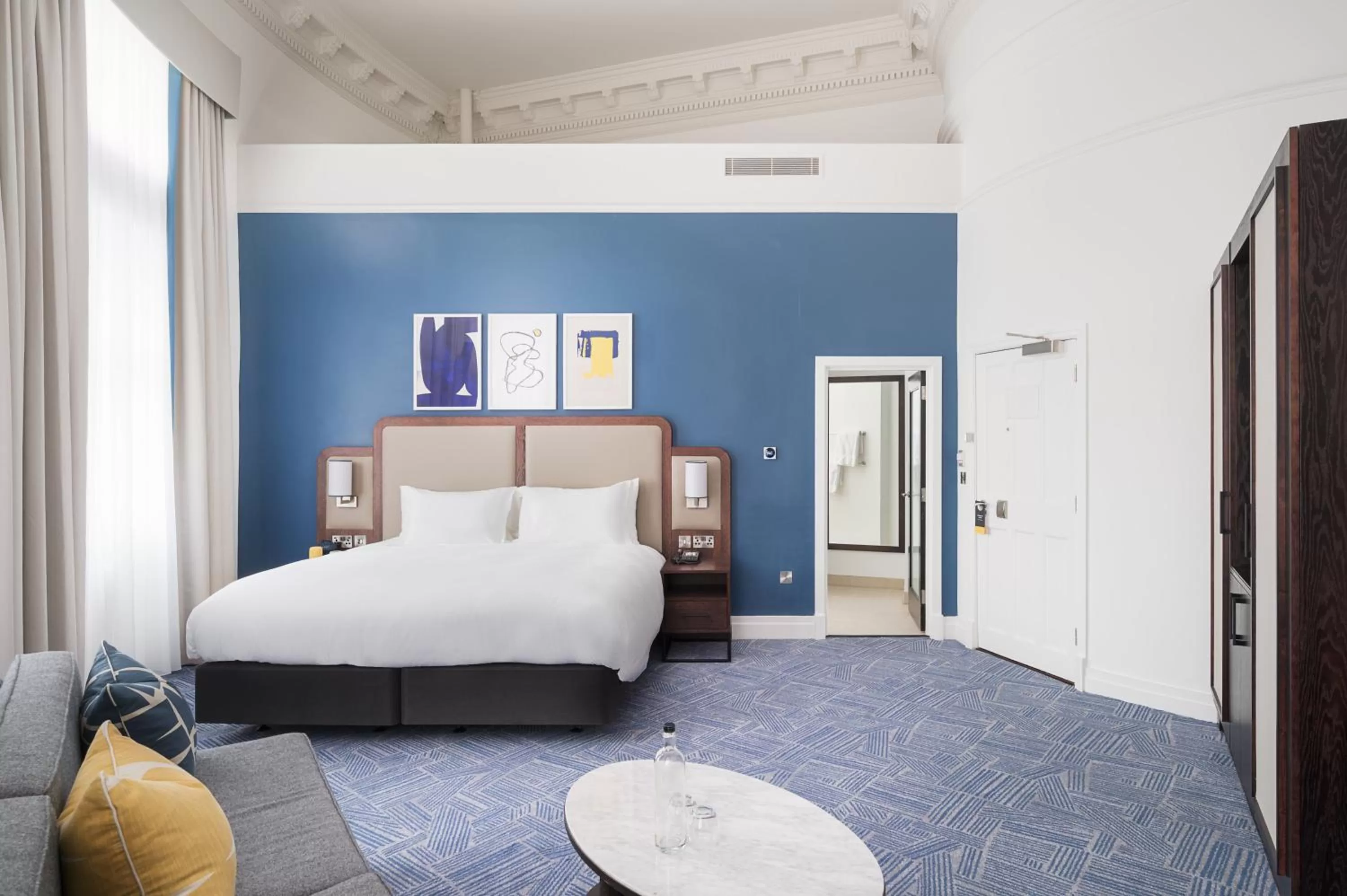 Photo of the whole room, Bed in voco Grand Central Glasgow by IHG