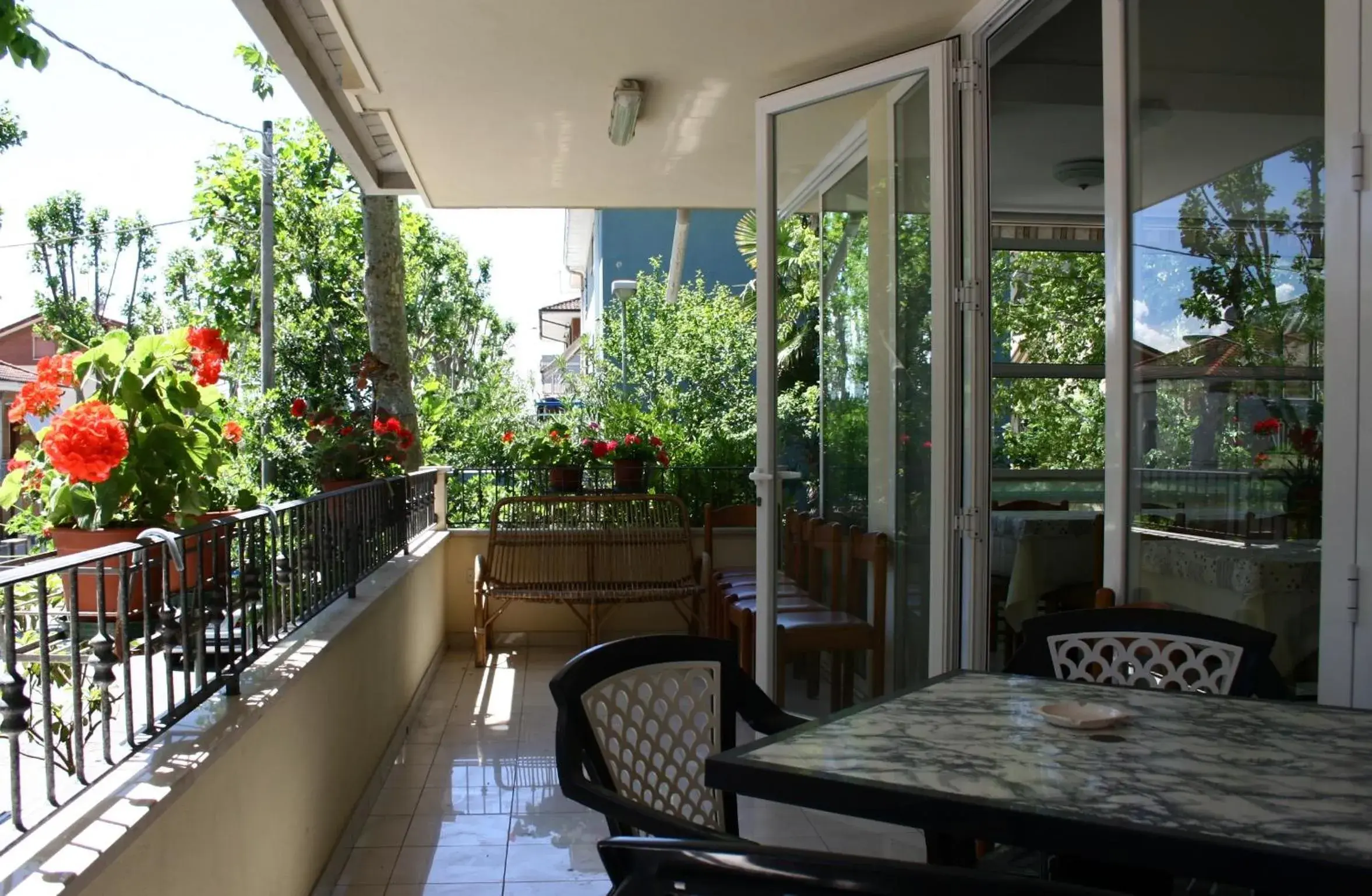 Patio, Balcony/Terrace in Hotel Urania