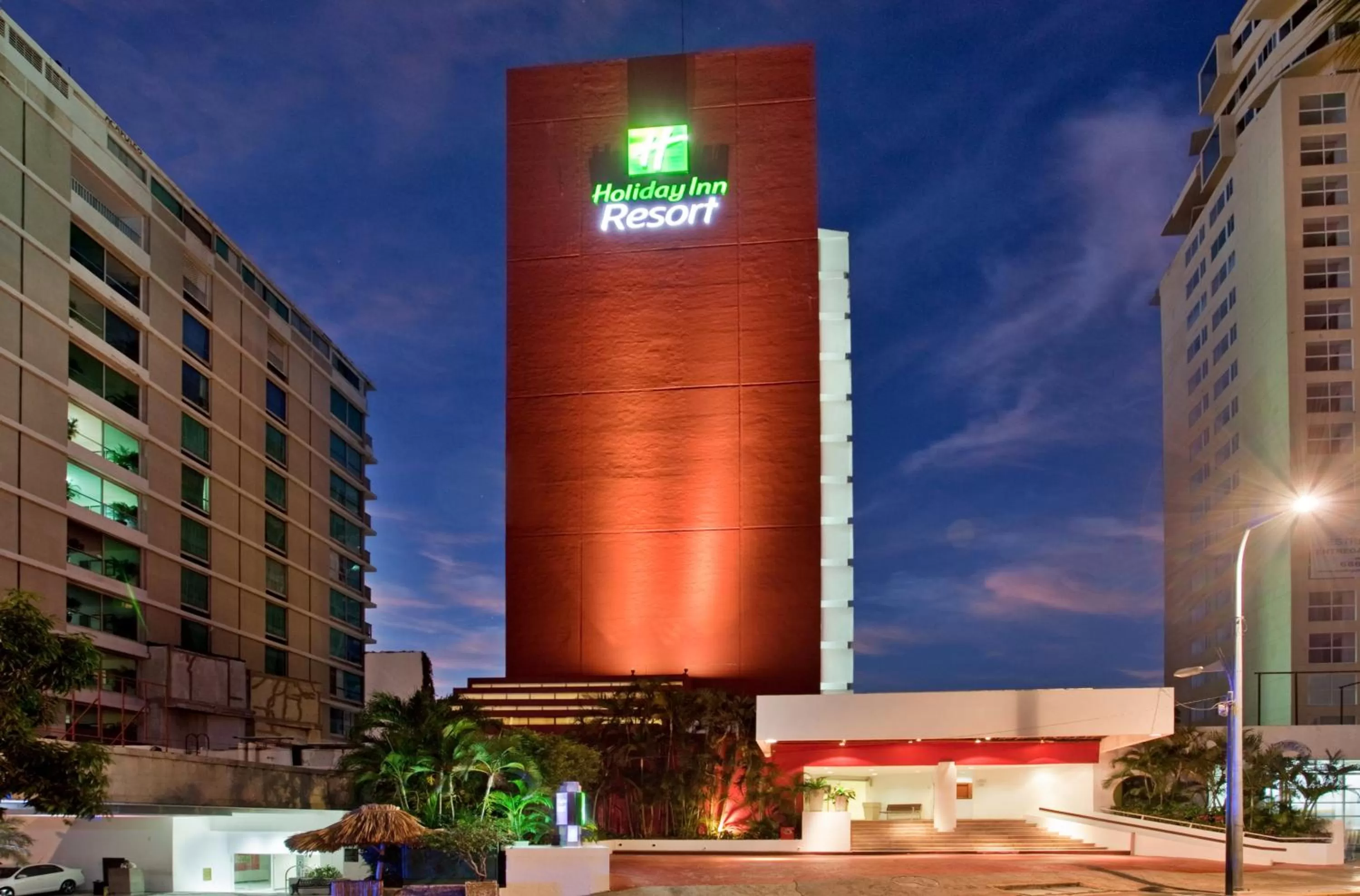 Property Building in Holiday Inn Resort Acapulco, an IHG Hotel