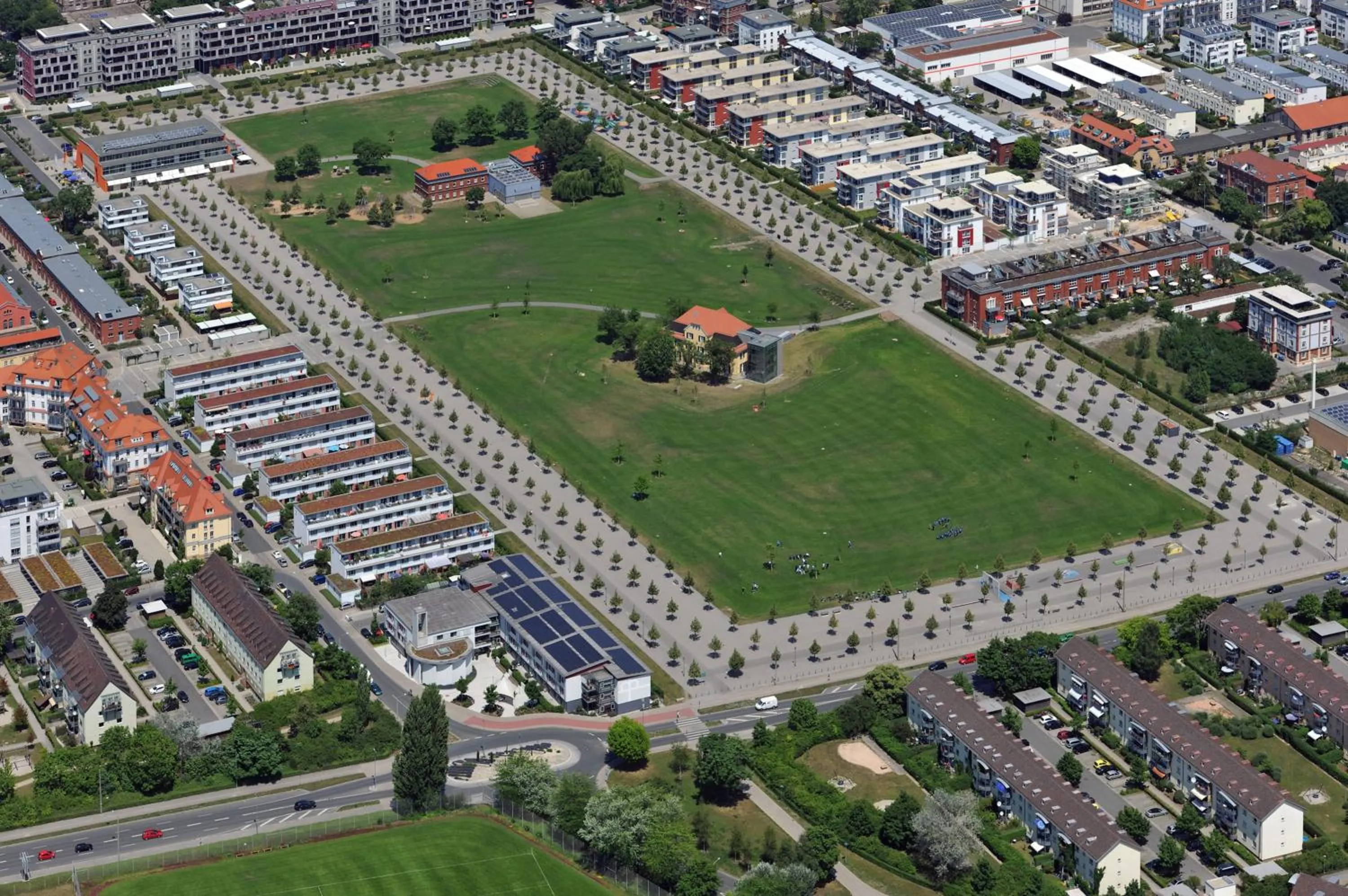 Neighbourhood in Ambient Hotel am Europakanal
