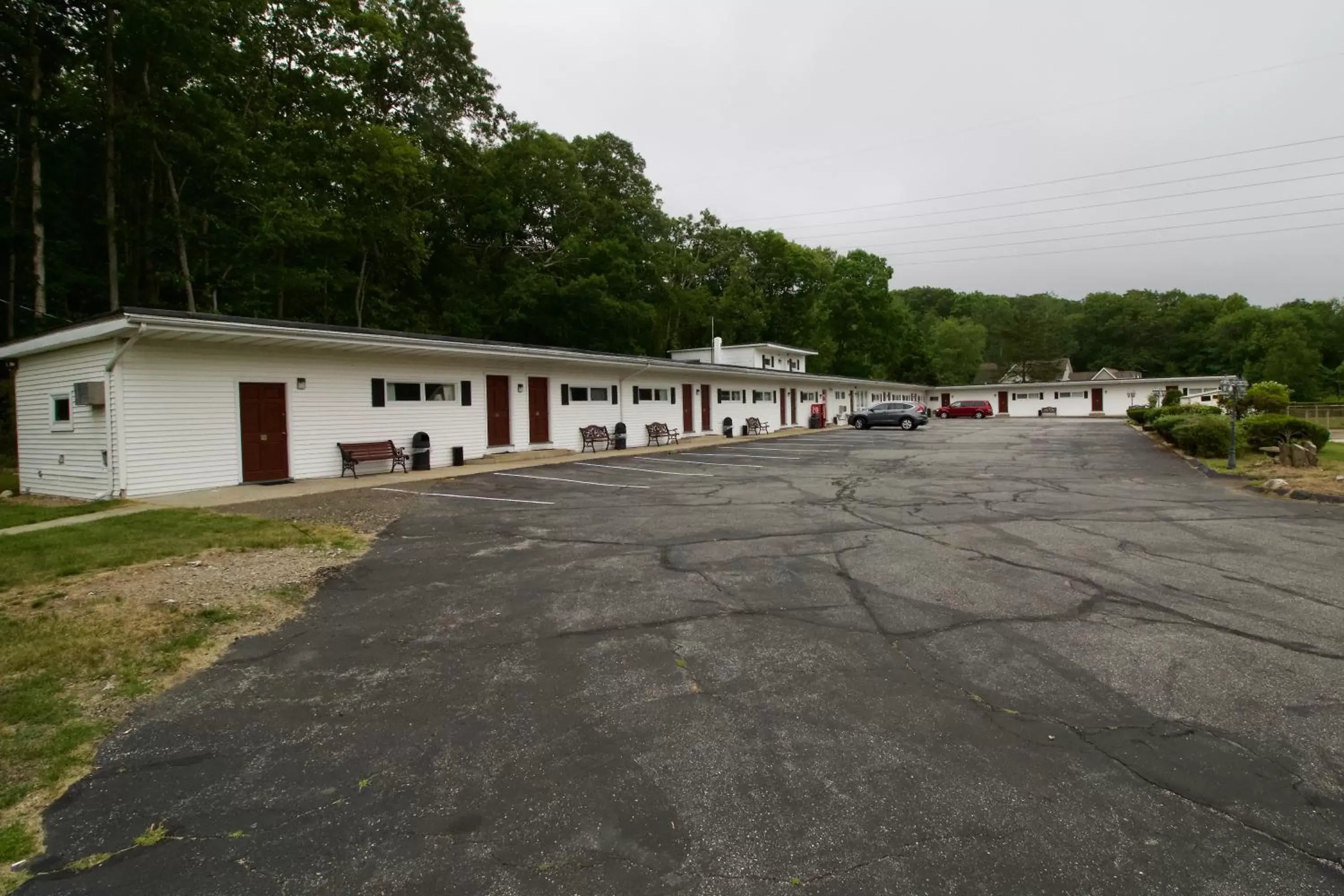 Parking, Property Building in Oakdell Motel WATERFORD CT