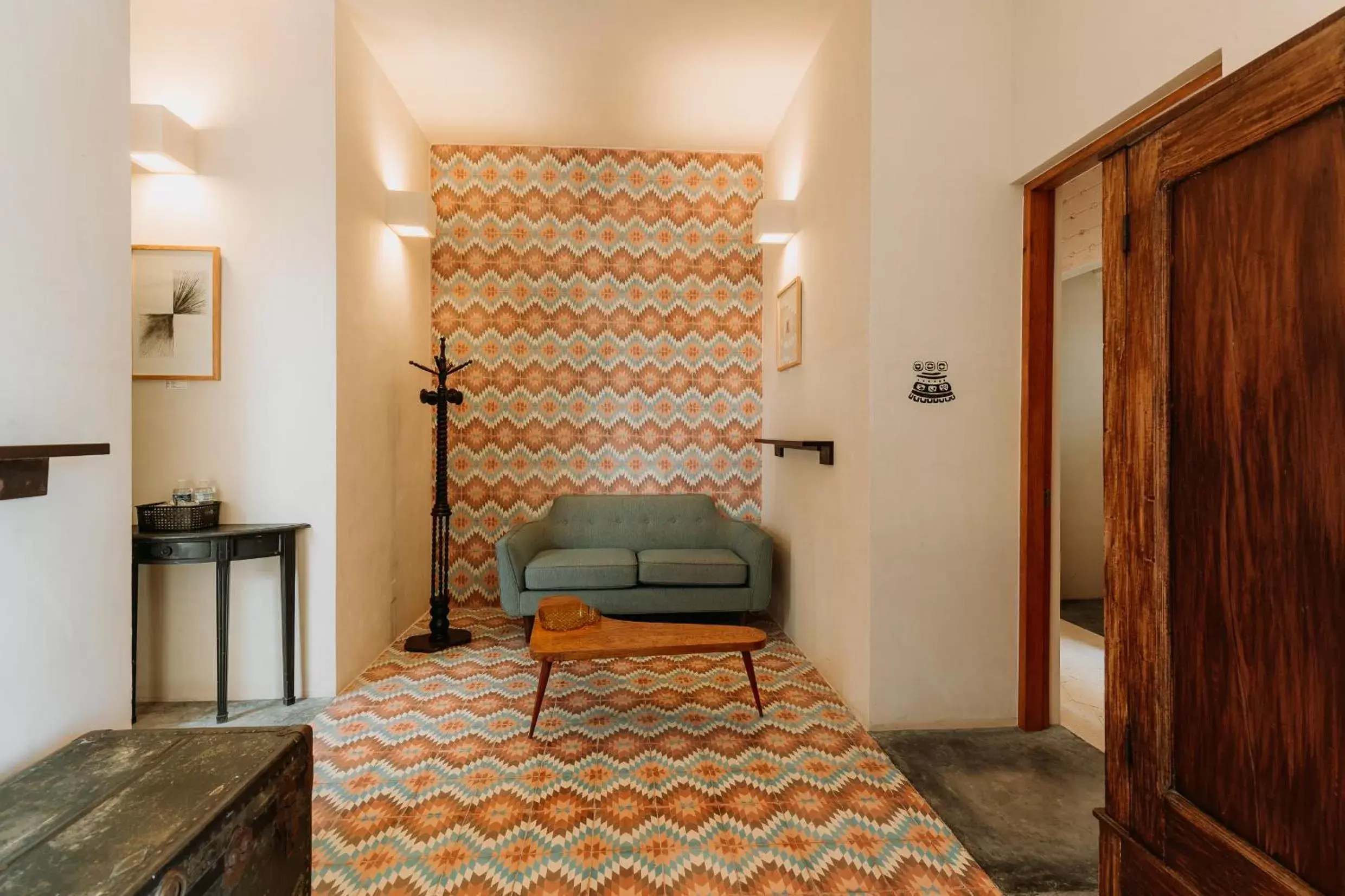 Living room, Seating Area in Hotel Waye