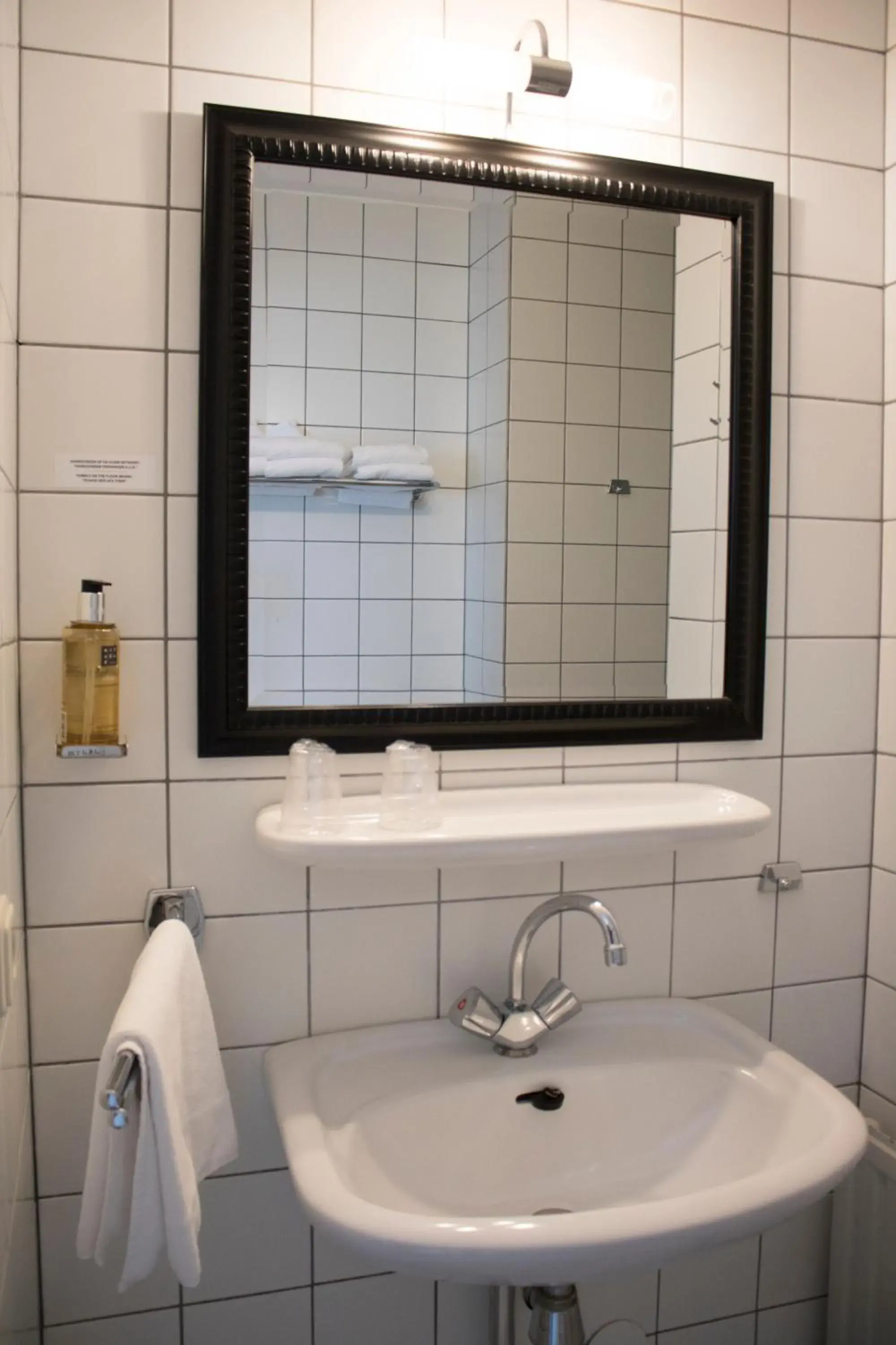 Bathroom in Hof van Putten