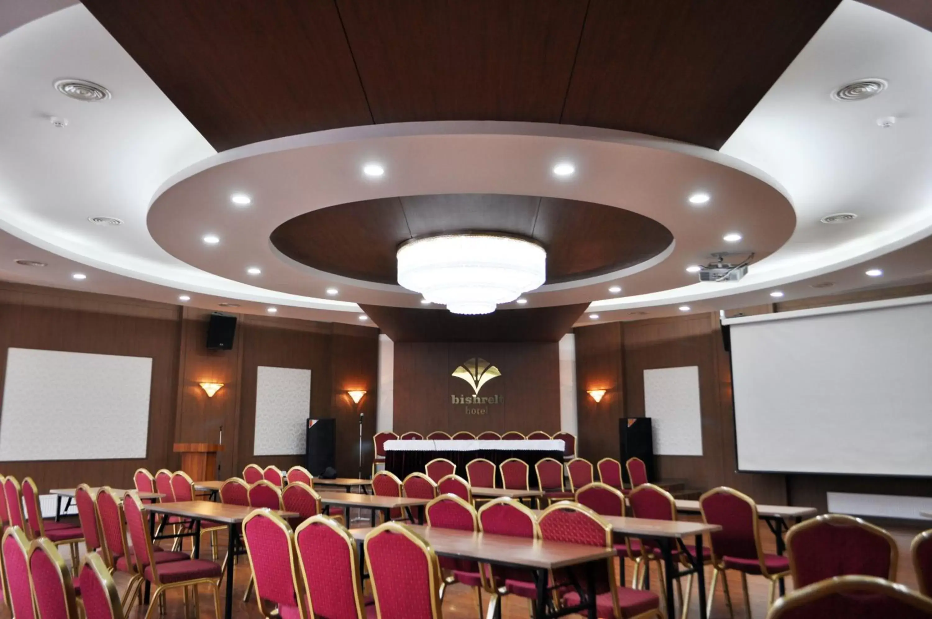 Business facilities in Bishrelt Hotel
