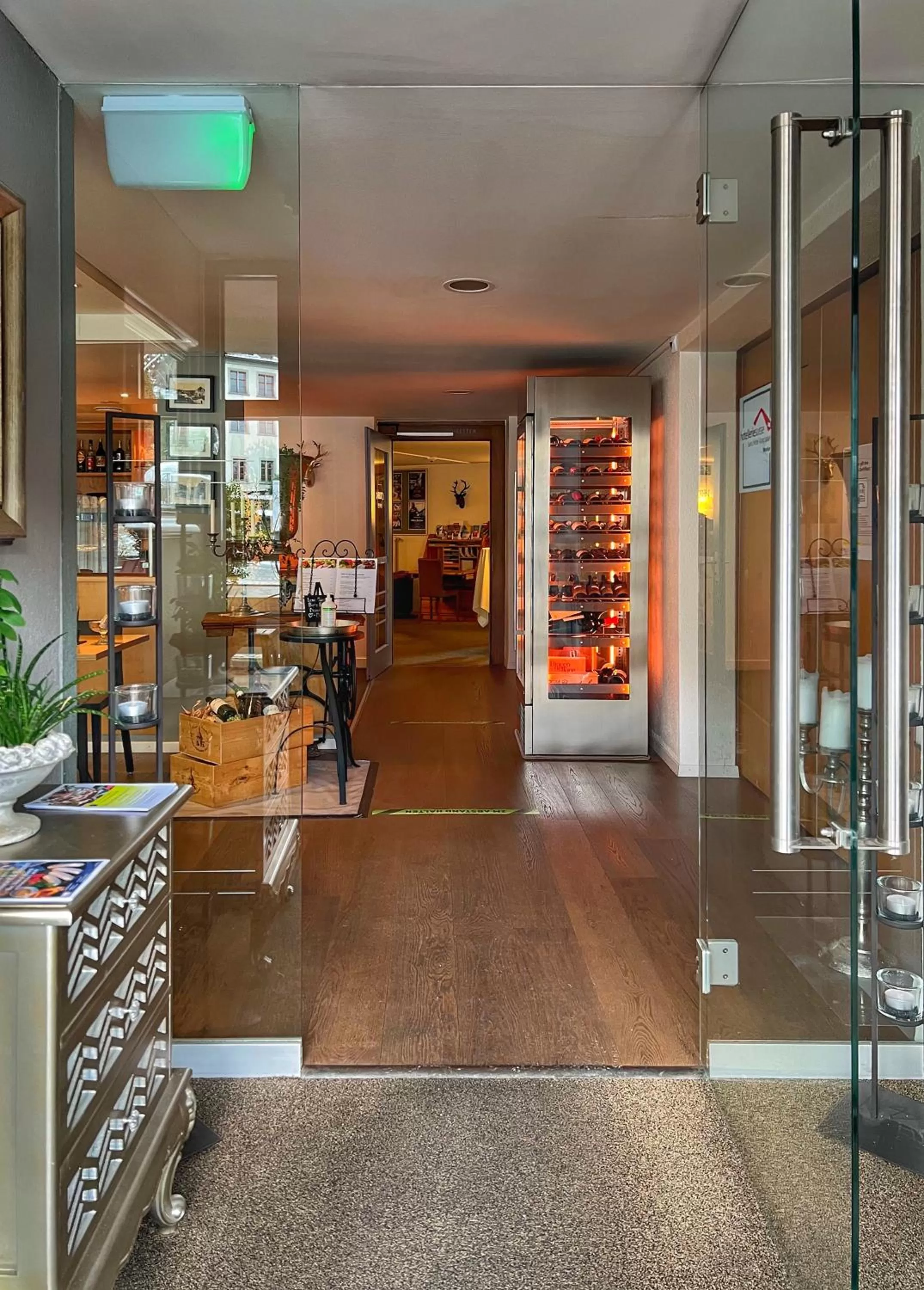 Restaurant/places to eat in Hotel Hecht