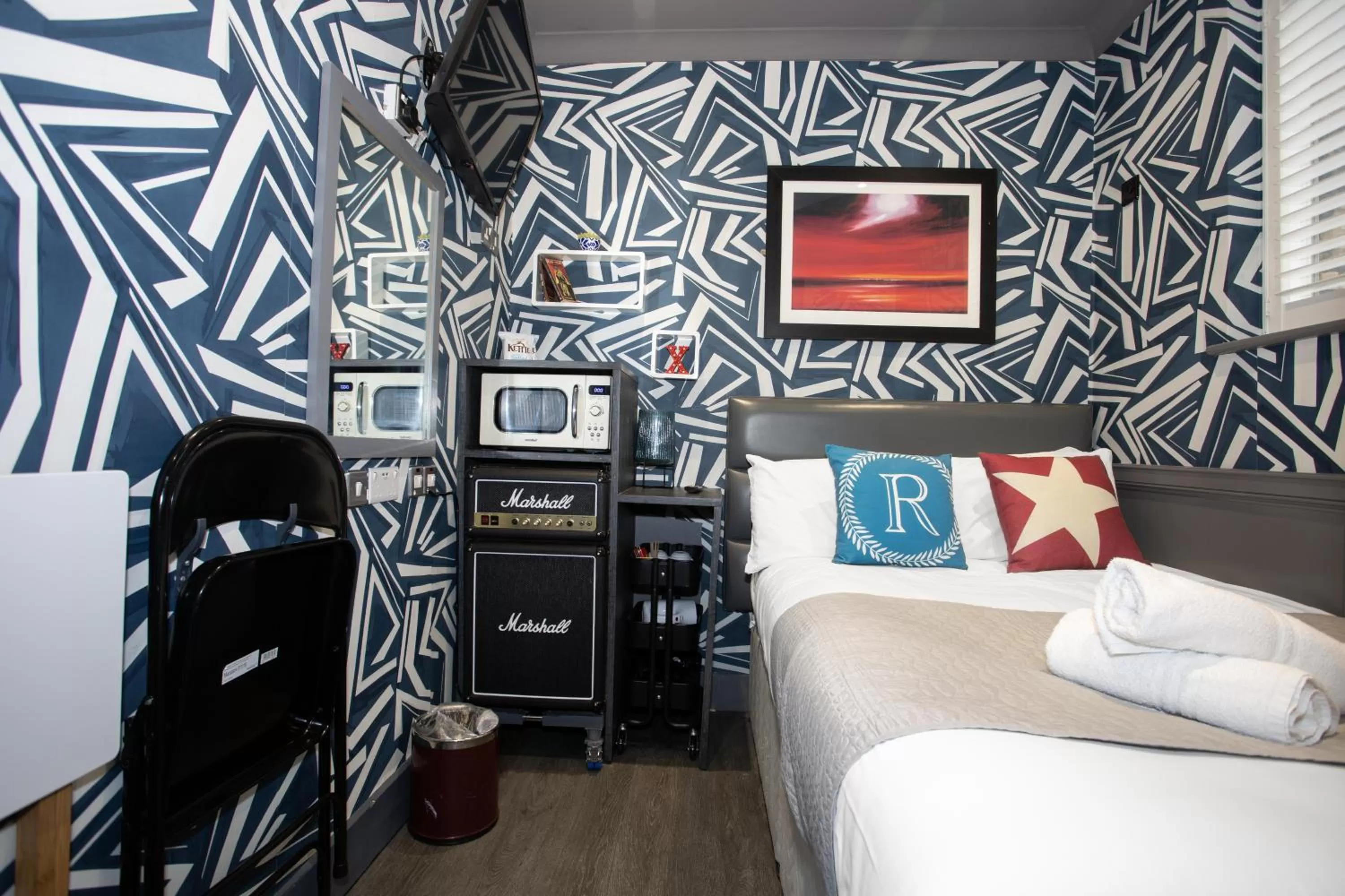 Rokxy Crash Pad  in The Rokxy Townhouses & Residences - Kings Cross