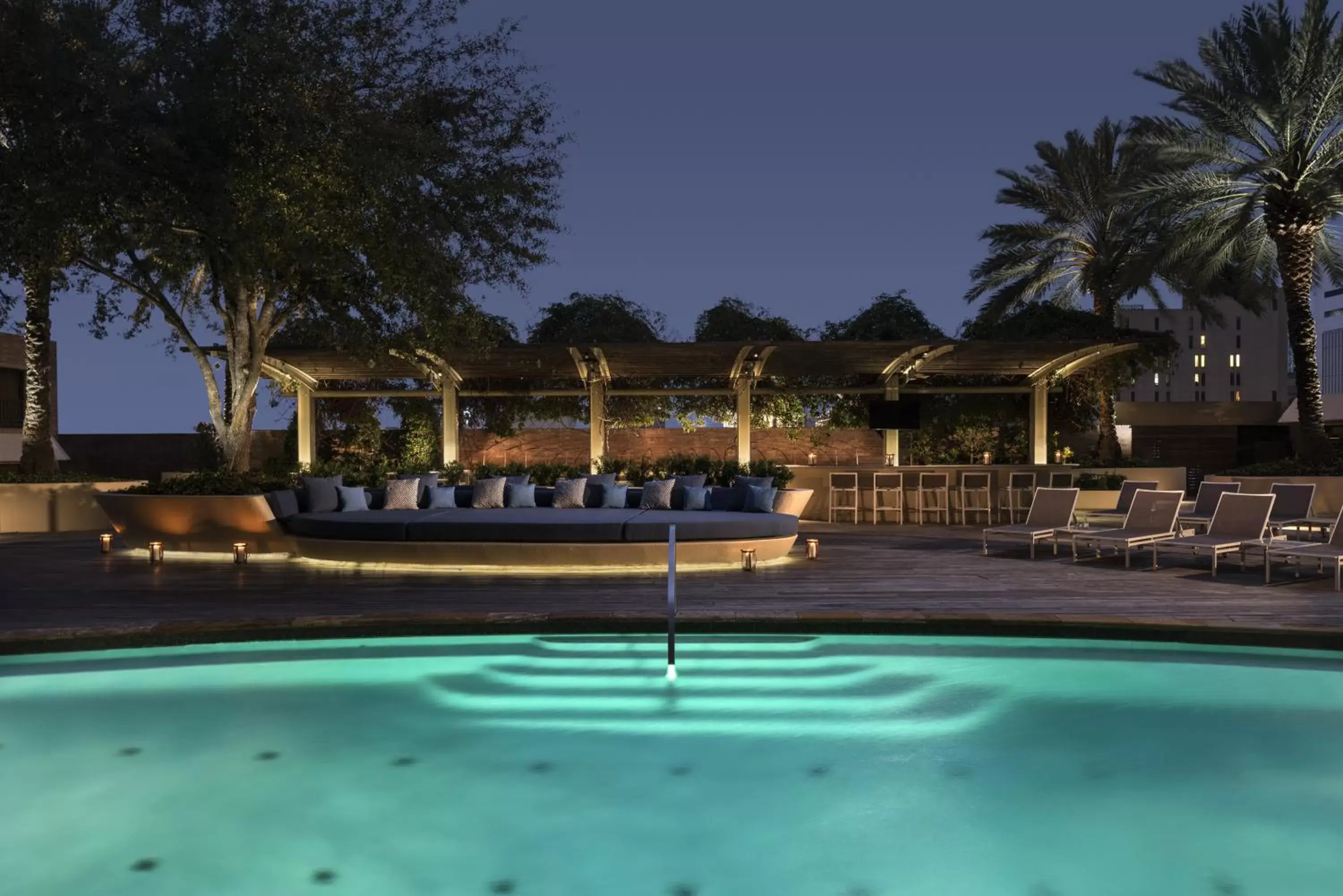Swimming pool in Four Seasons Hotel Houston