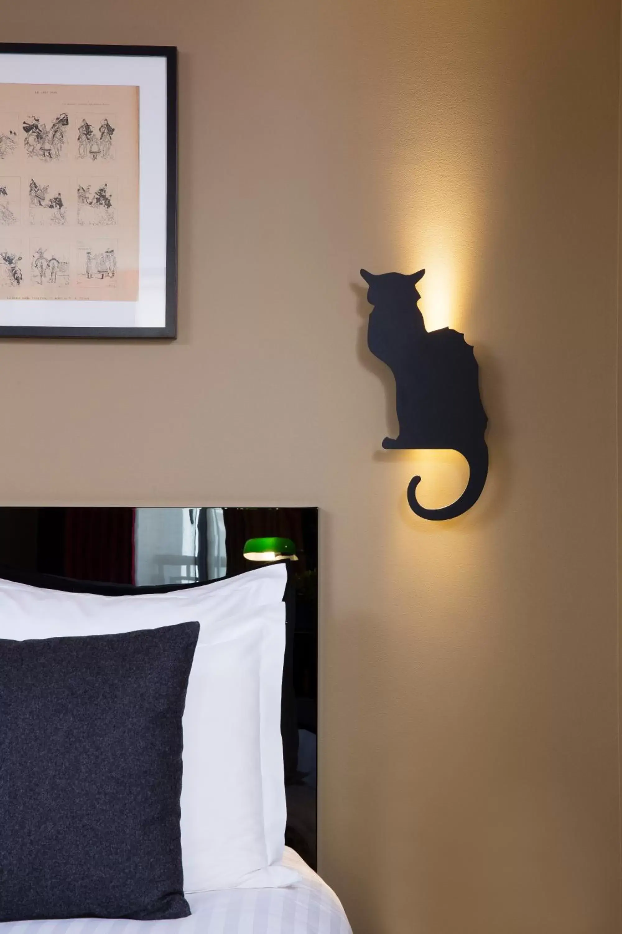 Bedroom, Bed in Hotel Le Chat Noir