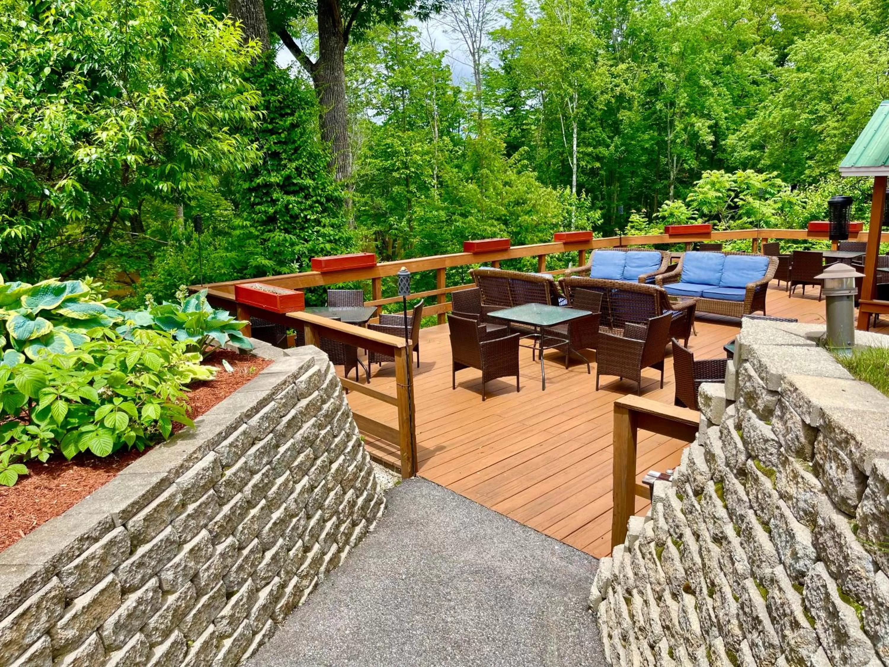 Patio in Merrill Farm Inn