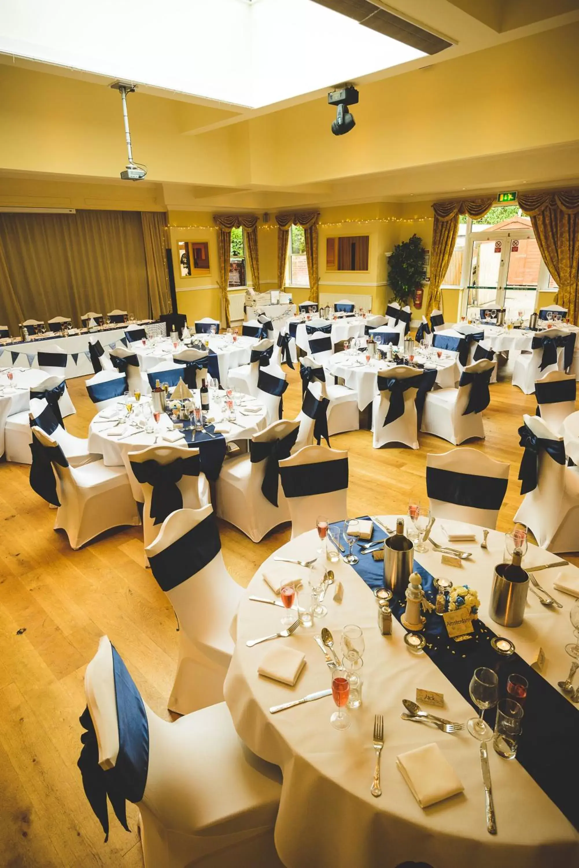 Banquet/Function facilities, Restaurant/Places to Eat in Waveney House Hotel