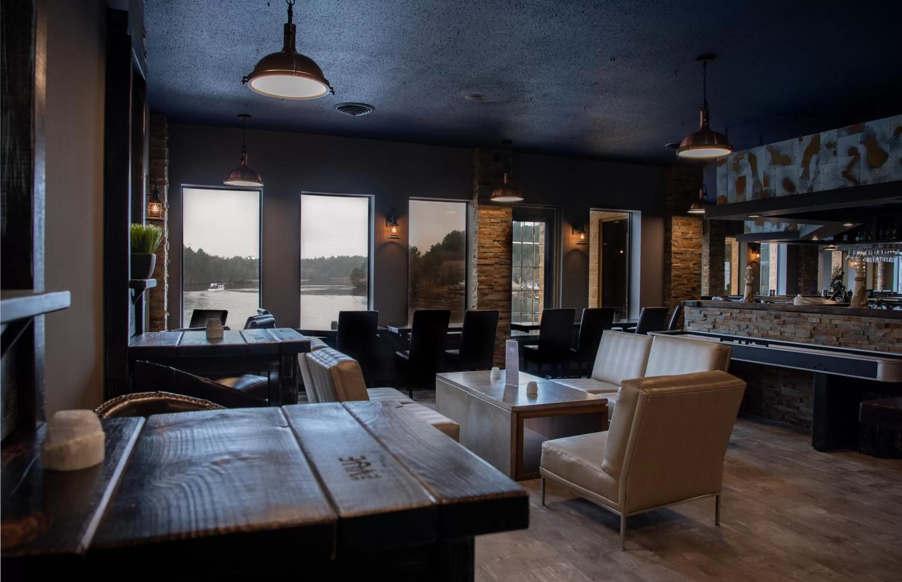 Restaurant/places to eat in The VUE Boutique Hotel & Boathouse