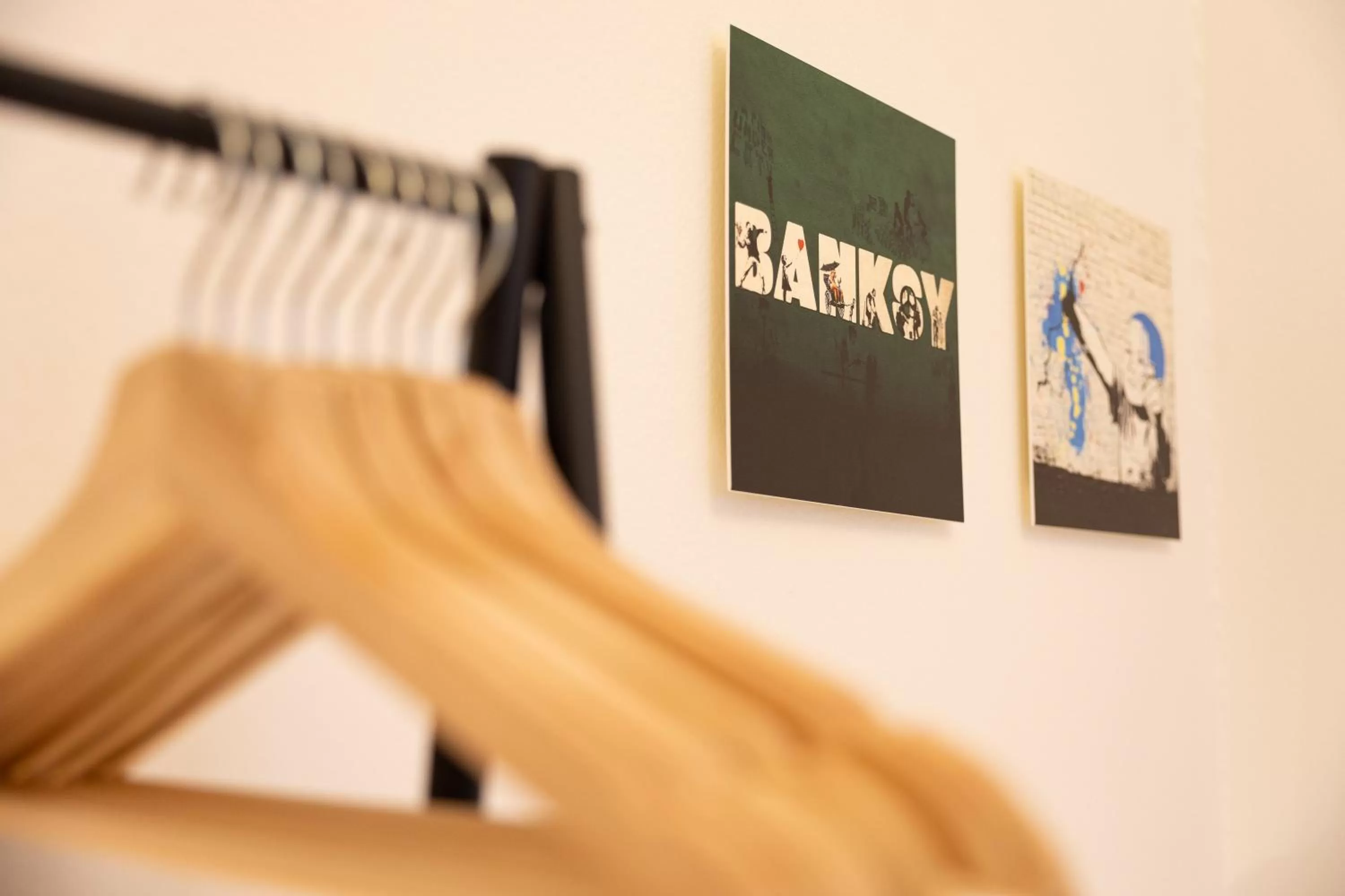 wardrobe in Apartments an der Oper - Innenstadt - Zentral - Küche - Wifi - Powered by Ko-Living