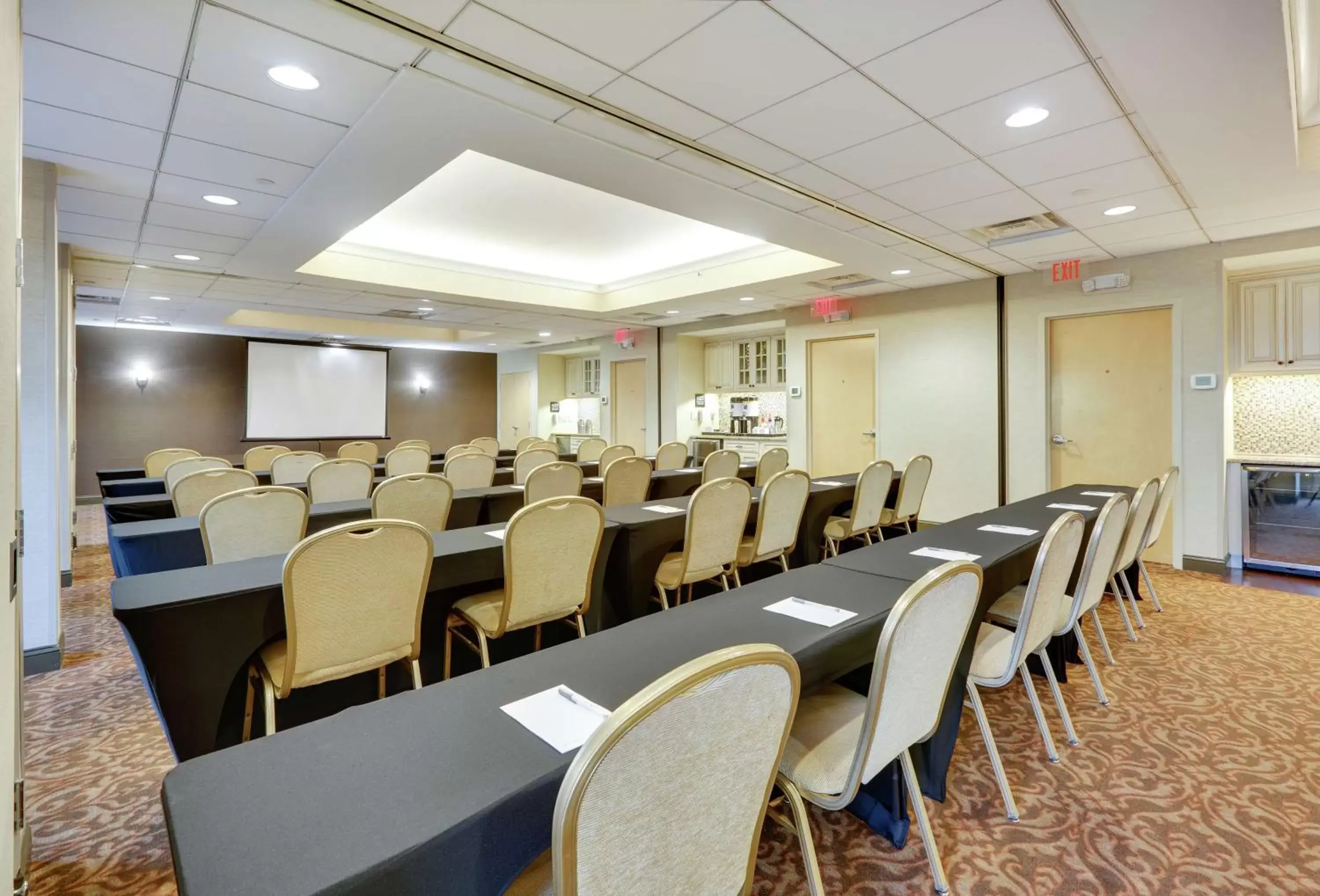 Meeting/conference room in Hampton Inn & Suites Mooresville