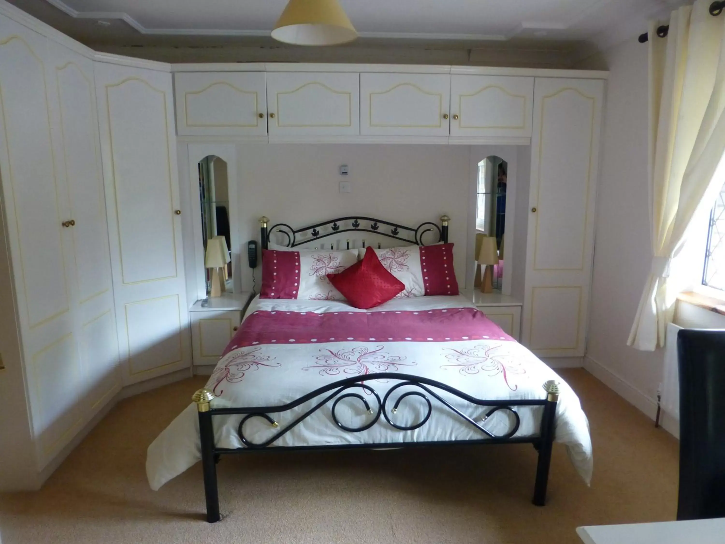 Bedroom, Bed in Plantation Lodge