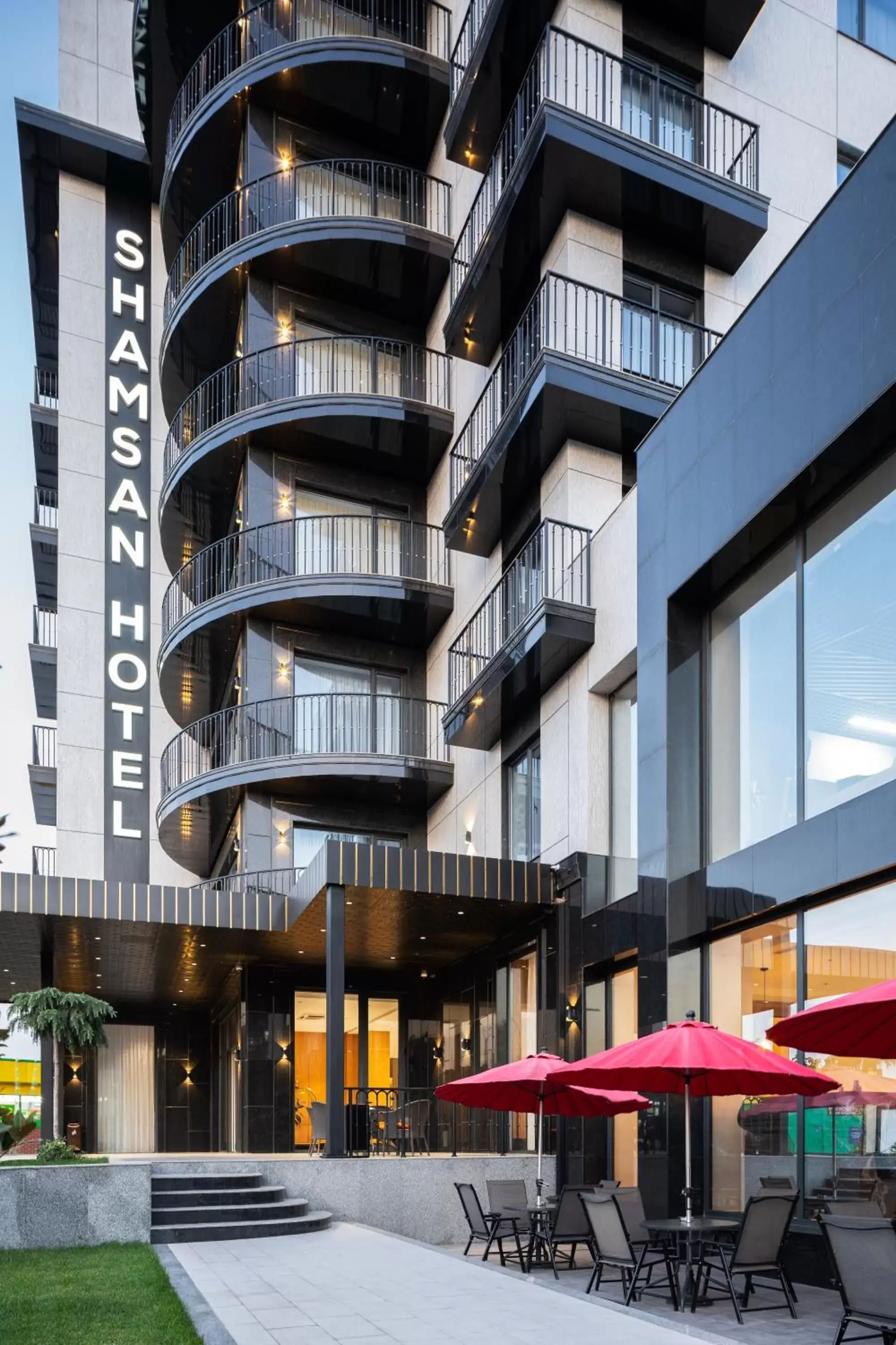 Property building in Shamsan Airport Hotel Property building in Shamsan Airport Hotel