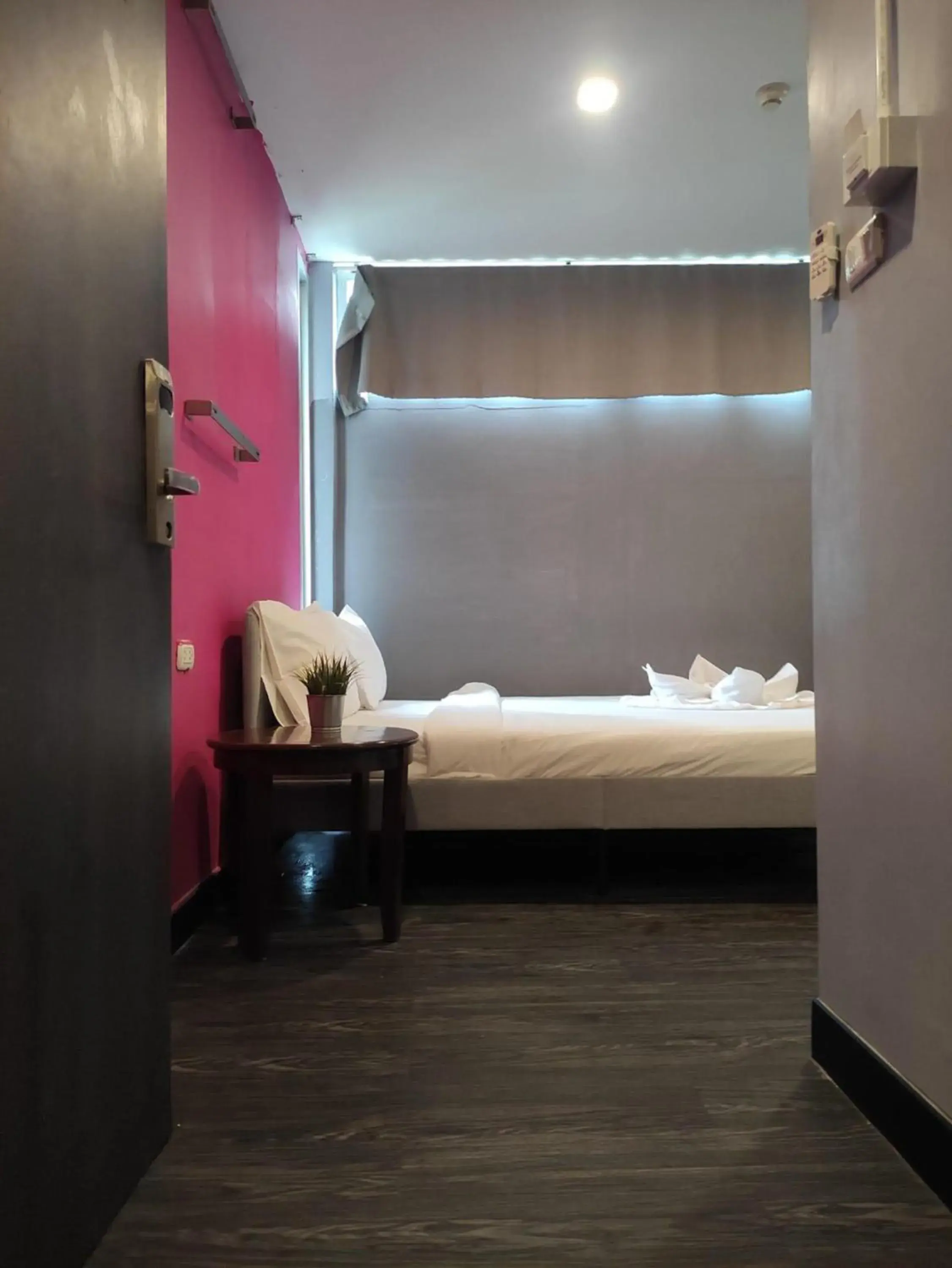 Bedroom in CheQinn Hostel - Sukhumvit 4 Nana Plaza
