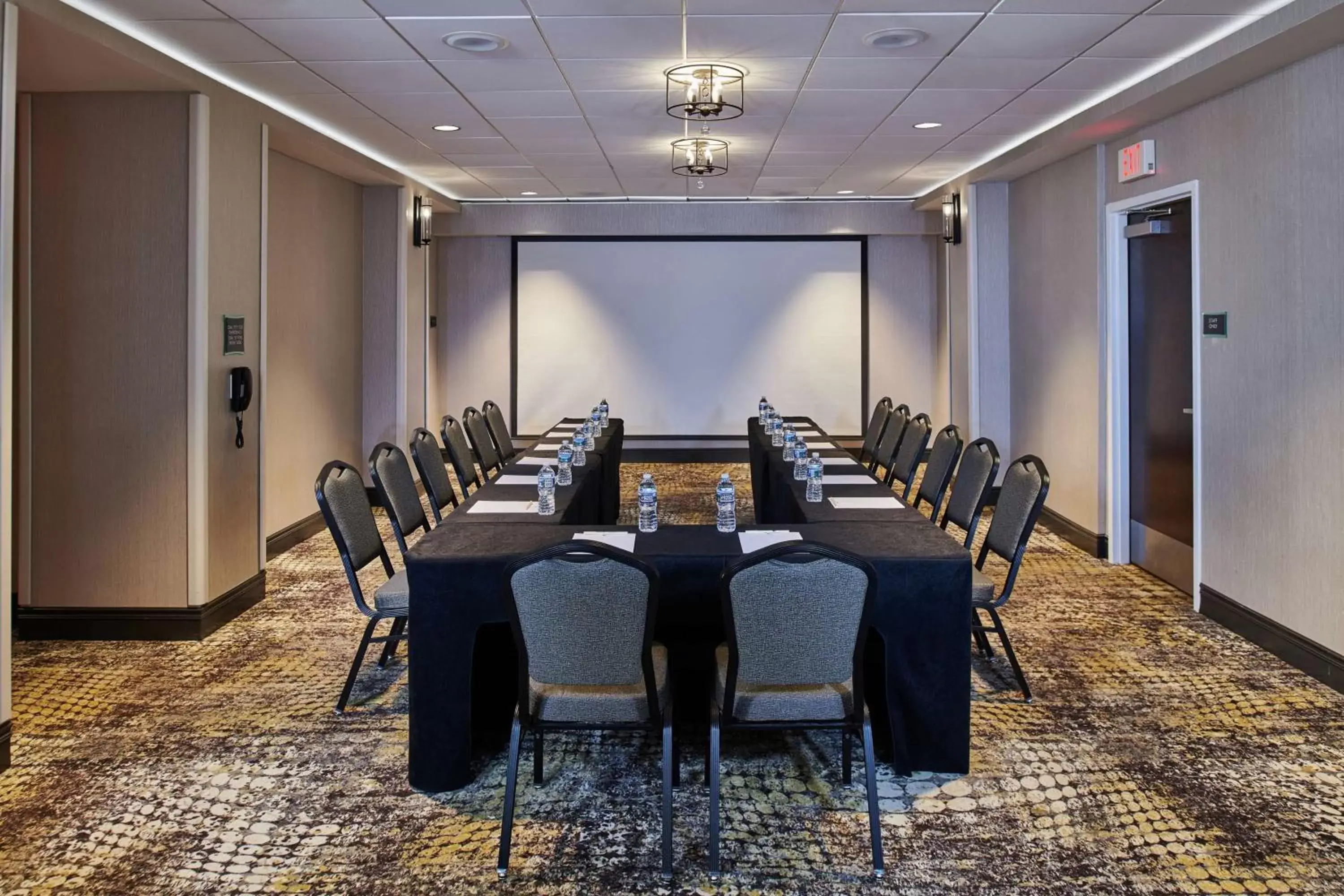 Meeting/conference room in Doubletree By Hilton Raleigh Crabtree Valley
