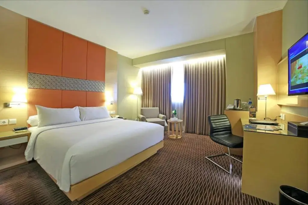 Bedroom, Bed in All Sedayu Hotel Kelapa Gading