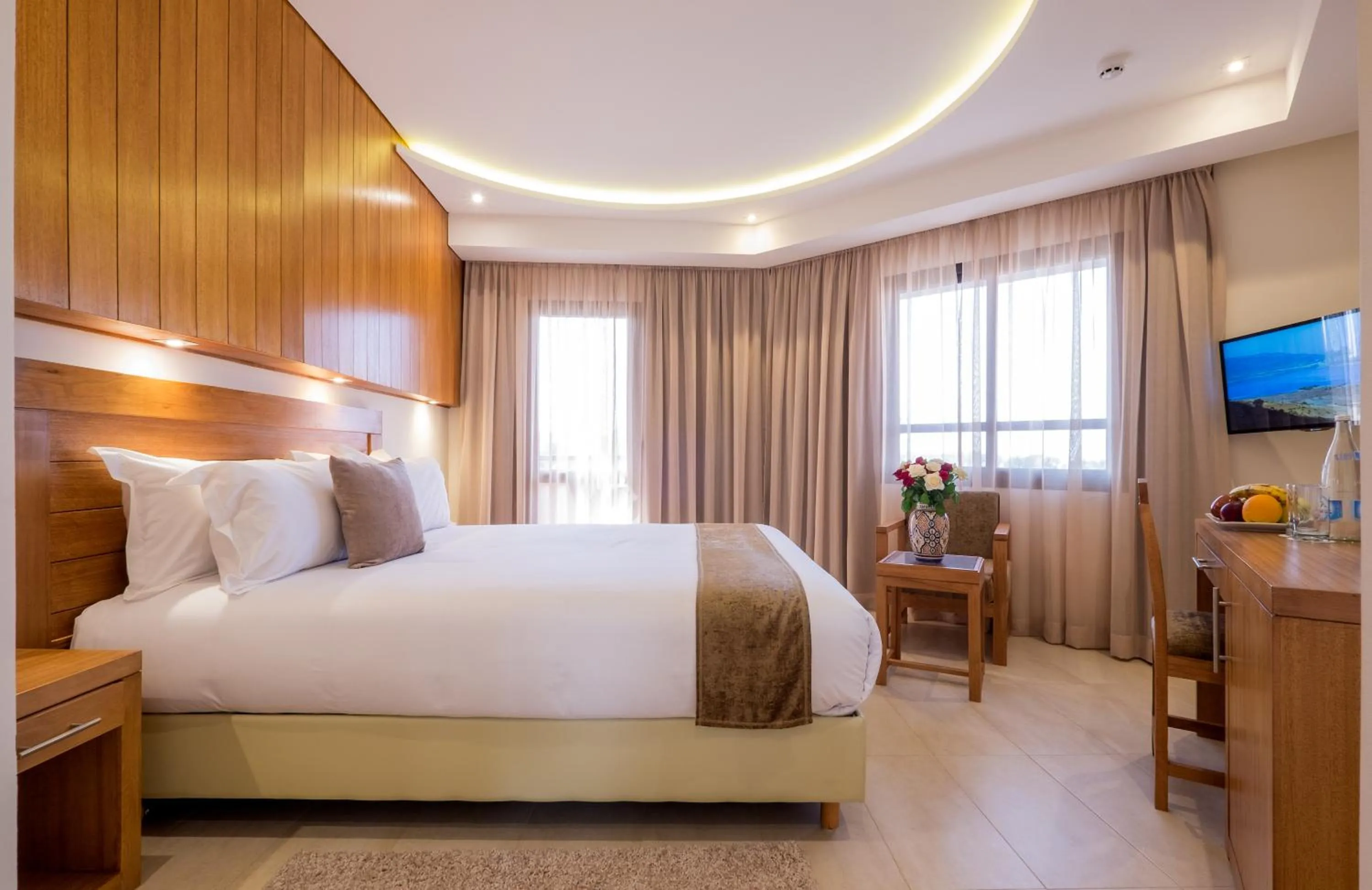 Balcony/Terrace, Bed in Hotel Ayoub & Spa