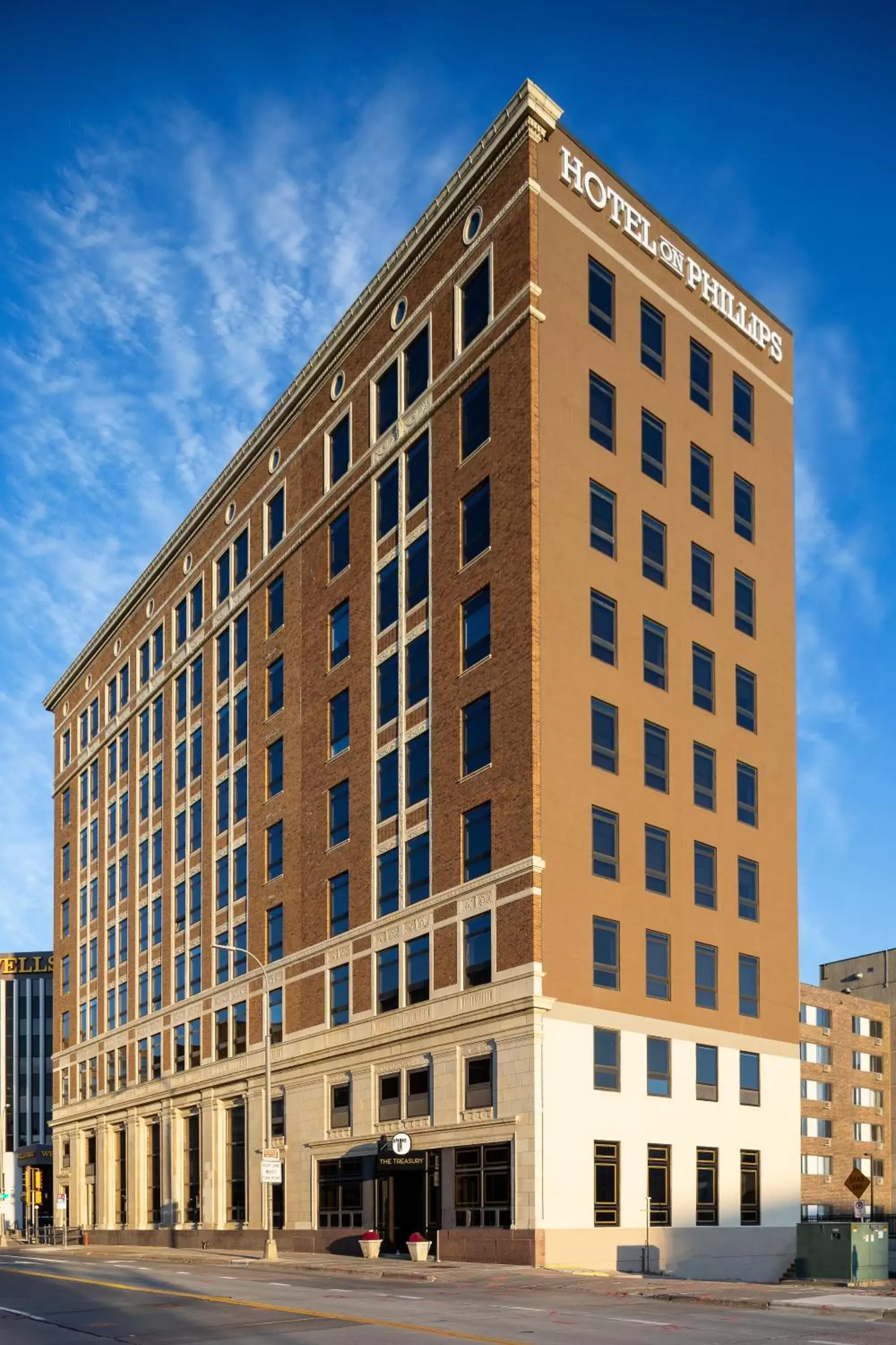 Property building in Hotel On Phillips Property building in Hotel On Phillips