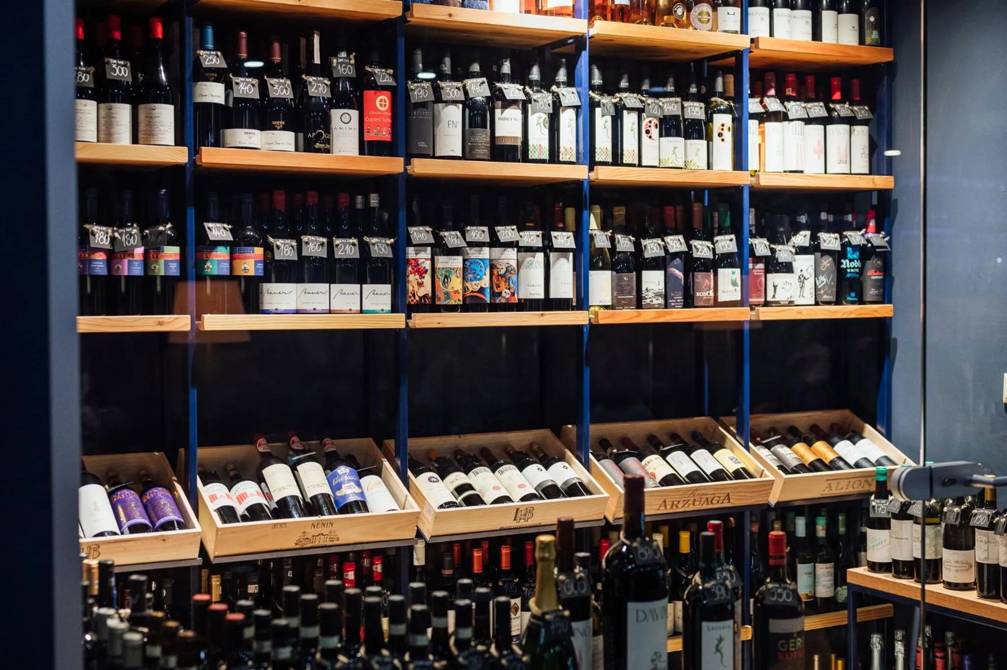 Alcoholic drinks in Peakture Hotel