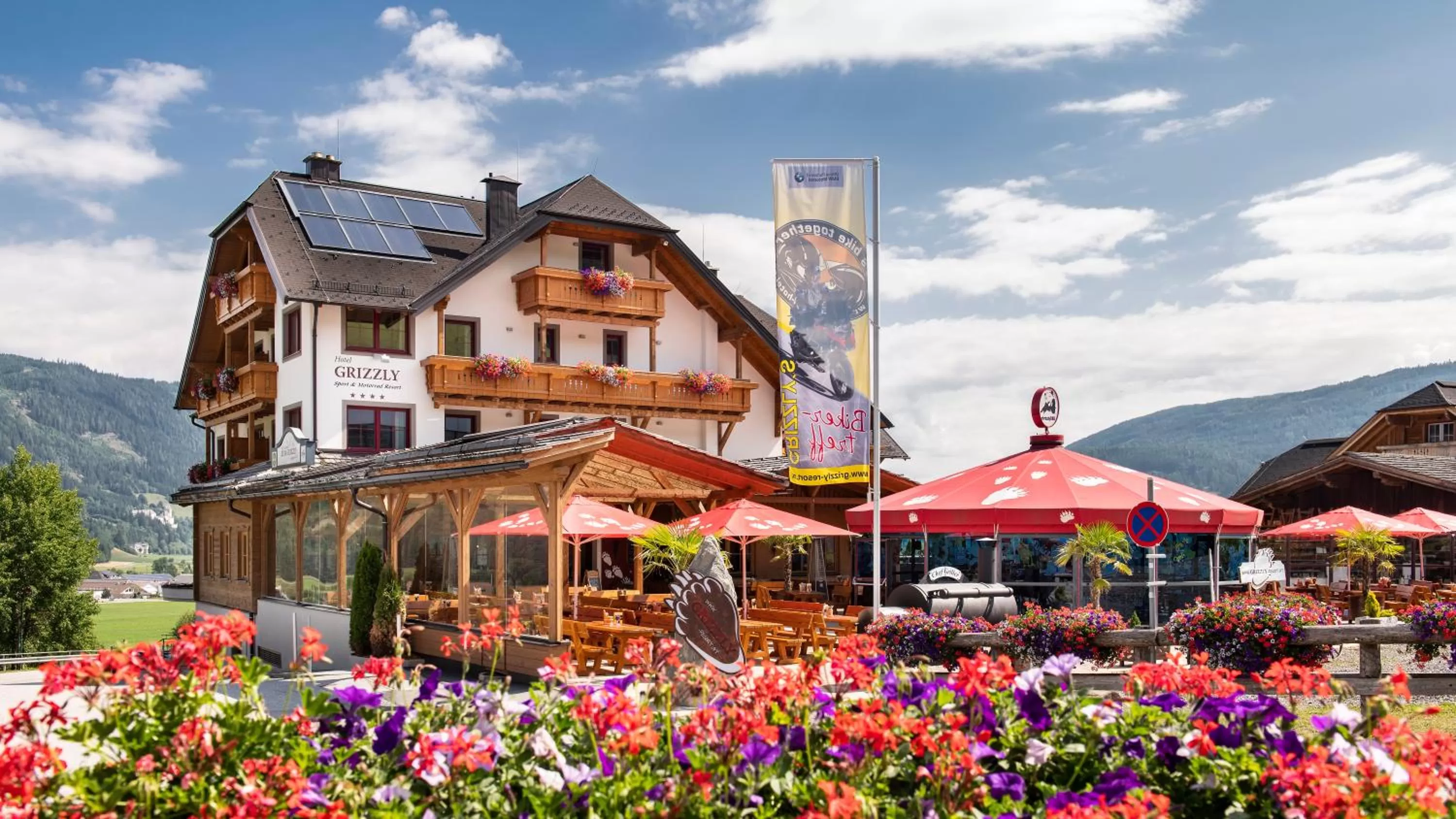 Property building in Grizzly Sport & Motorrad Resort