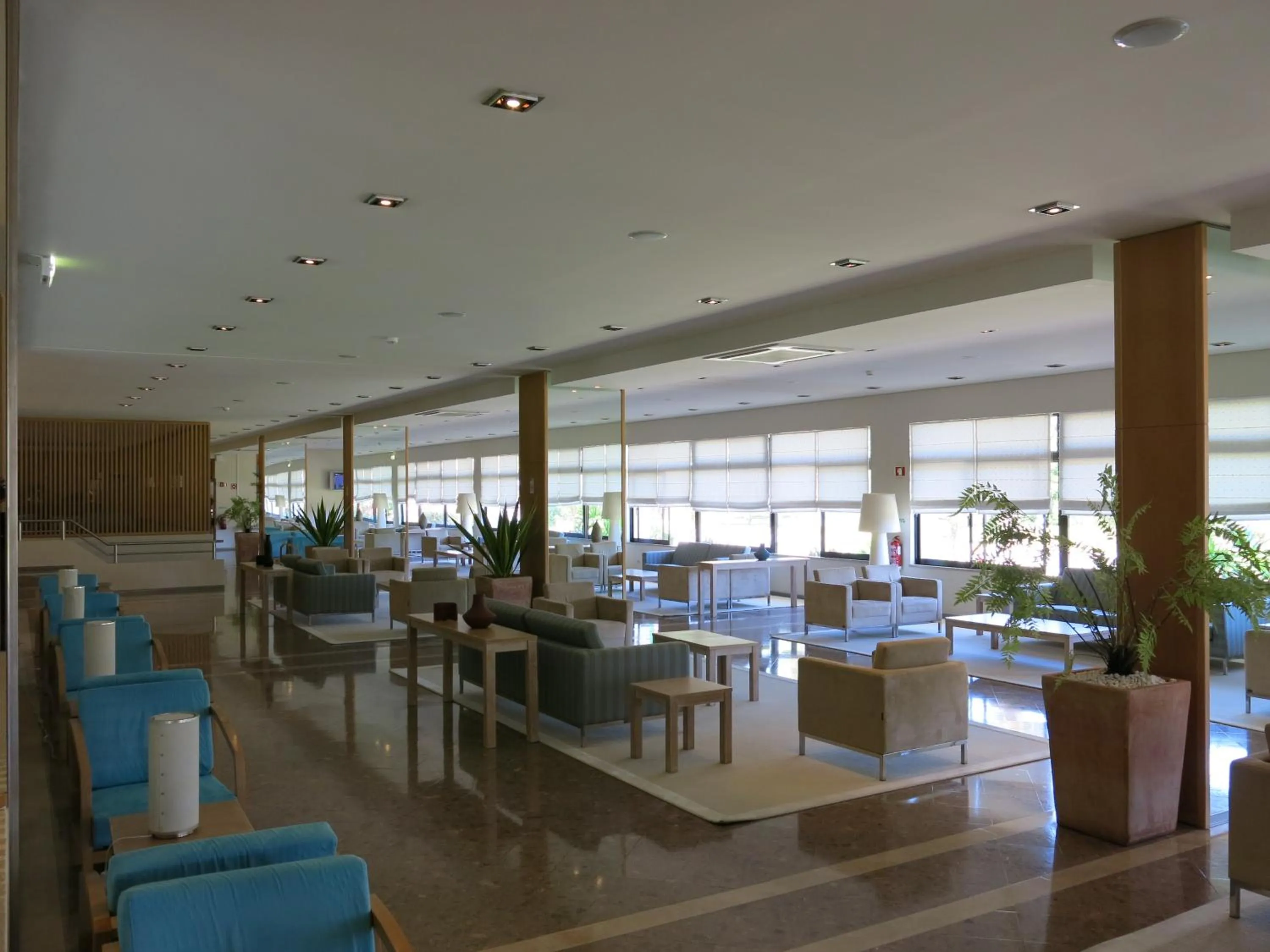 Lobby or reception in INATEL Albufeira
