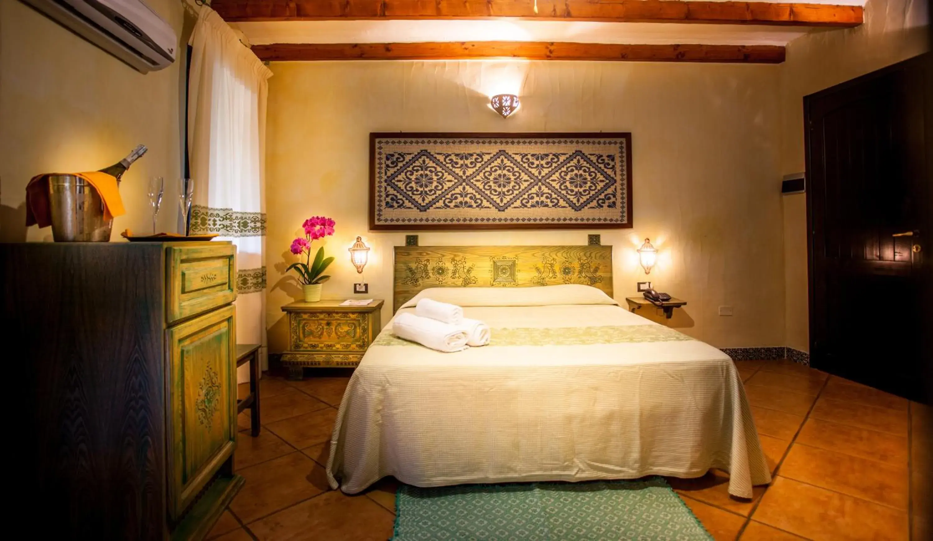 Photo of the whole room, Bed in Hotel Fiore Di Maggio