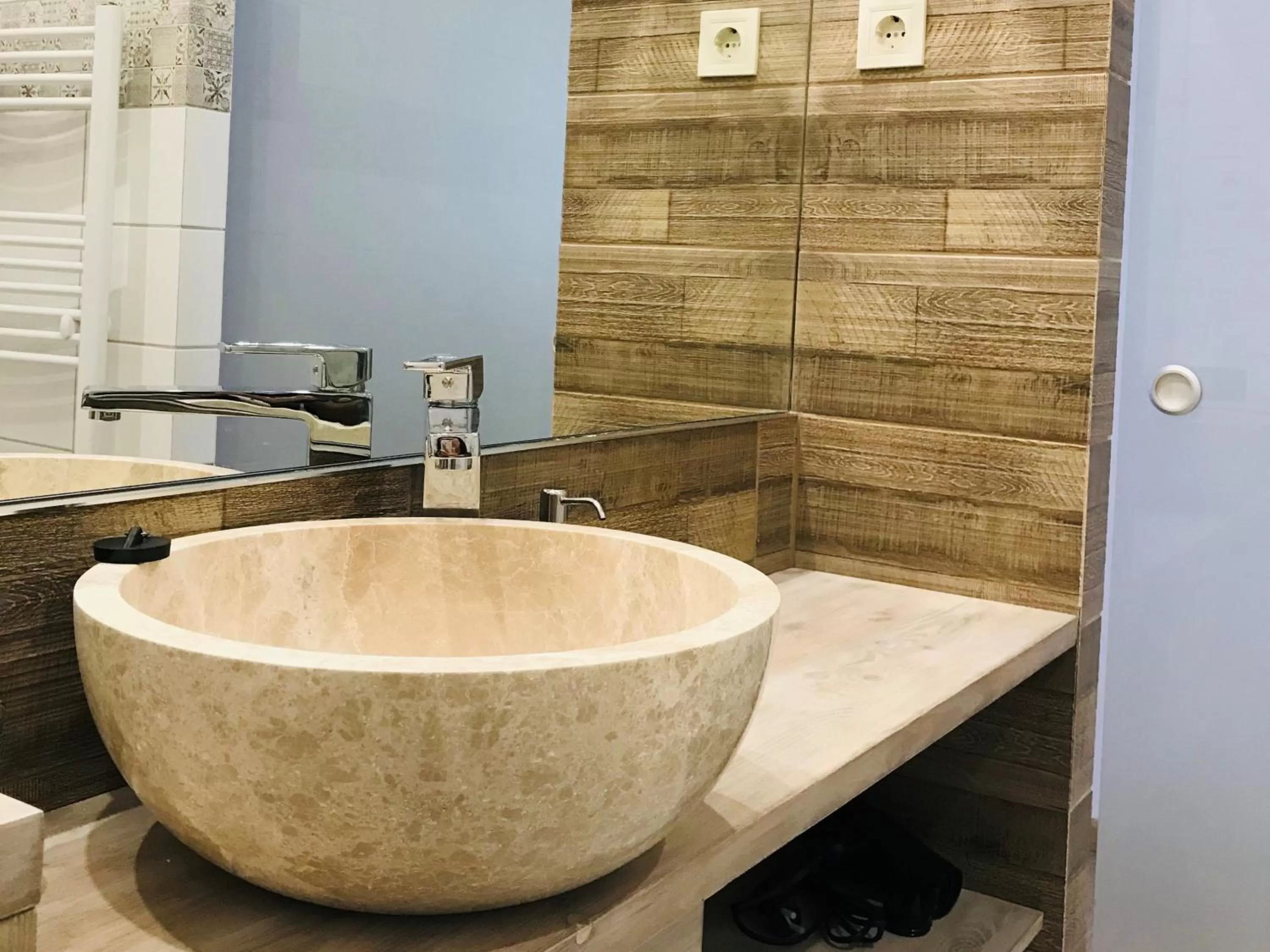 Shower in Egria Apartments