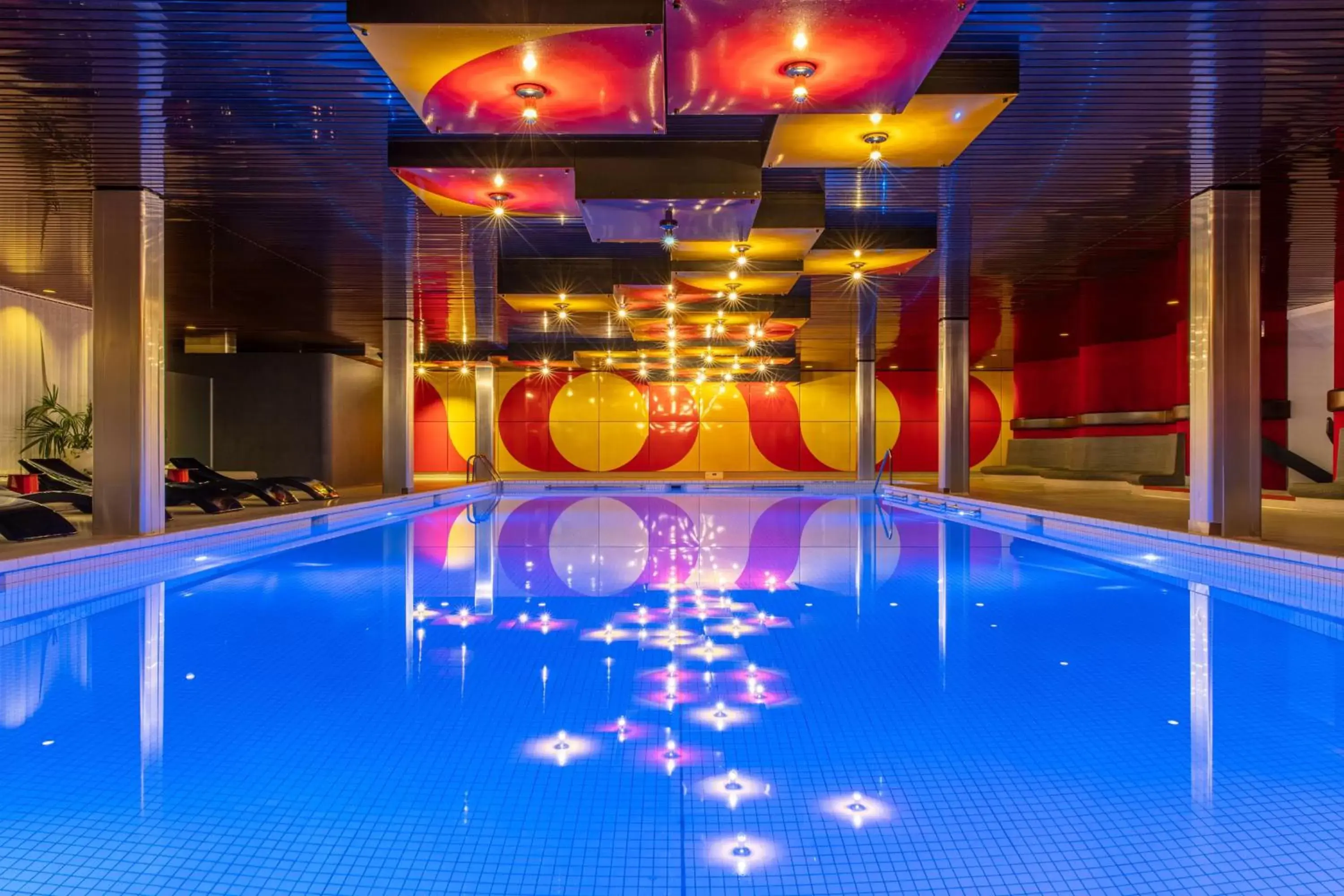 Activities, Swimming Pool in Radisson Blu, Basel