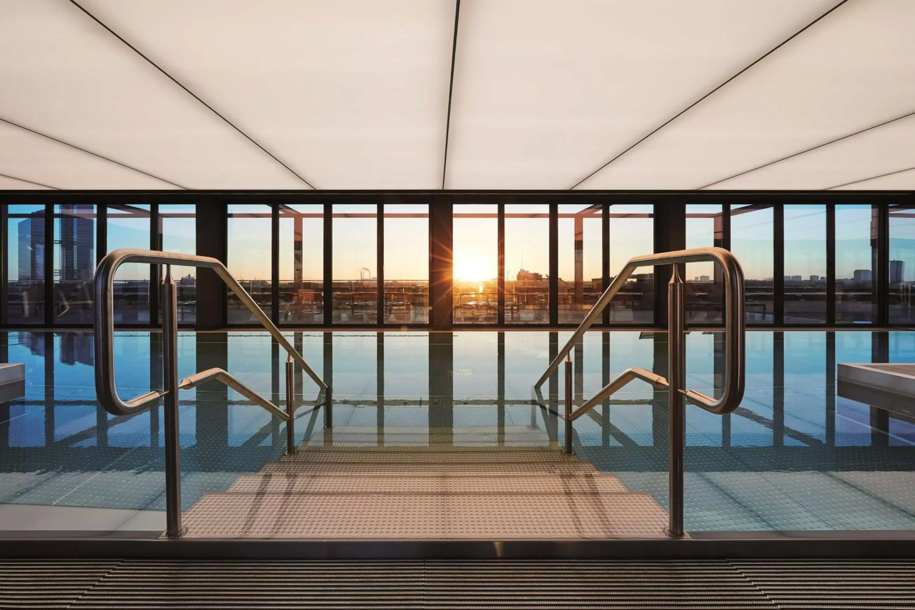 Spa and wellness centre/facilities, Swimming Pool in Andaz Munich Schwabinger Tor - a concept by Hyatt