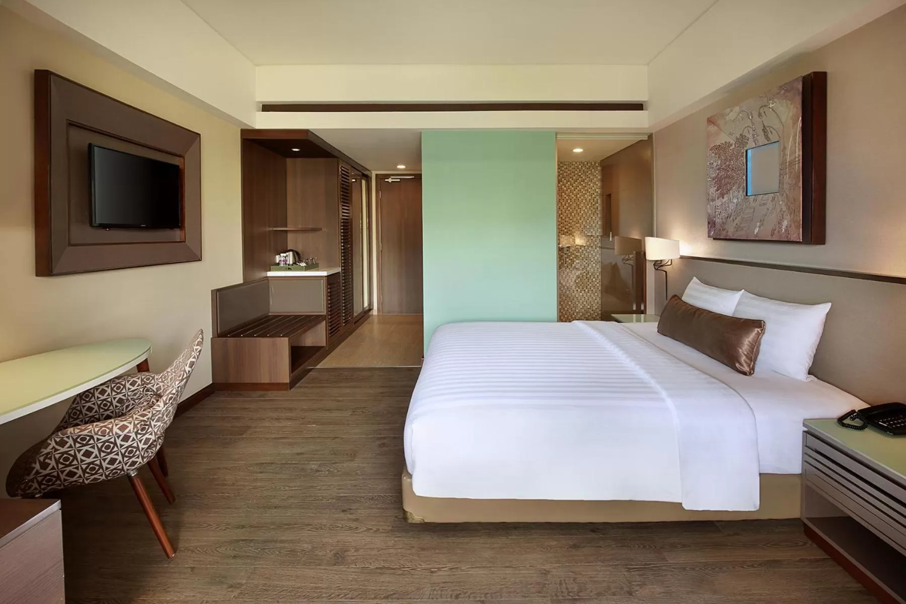 Bedroom, Bed in Mercure Bali Legian