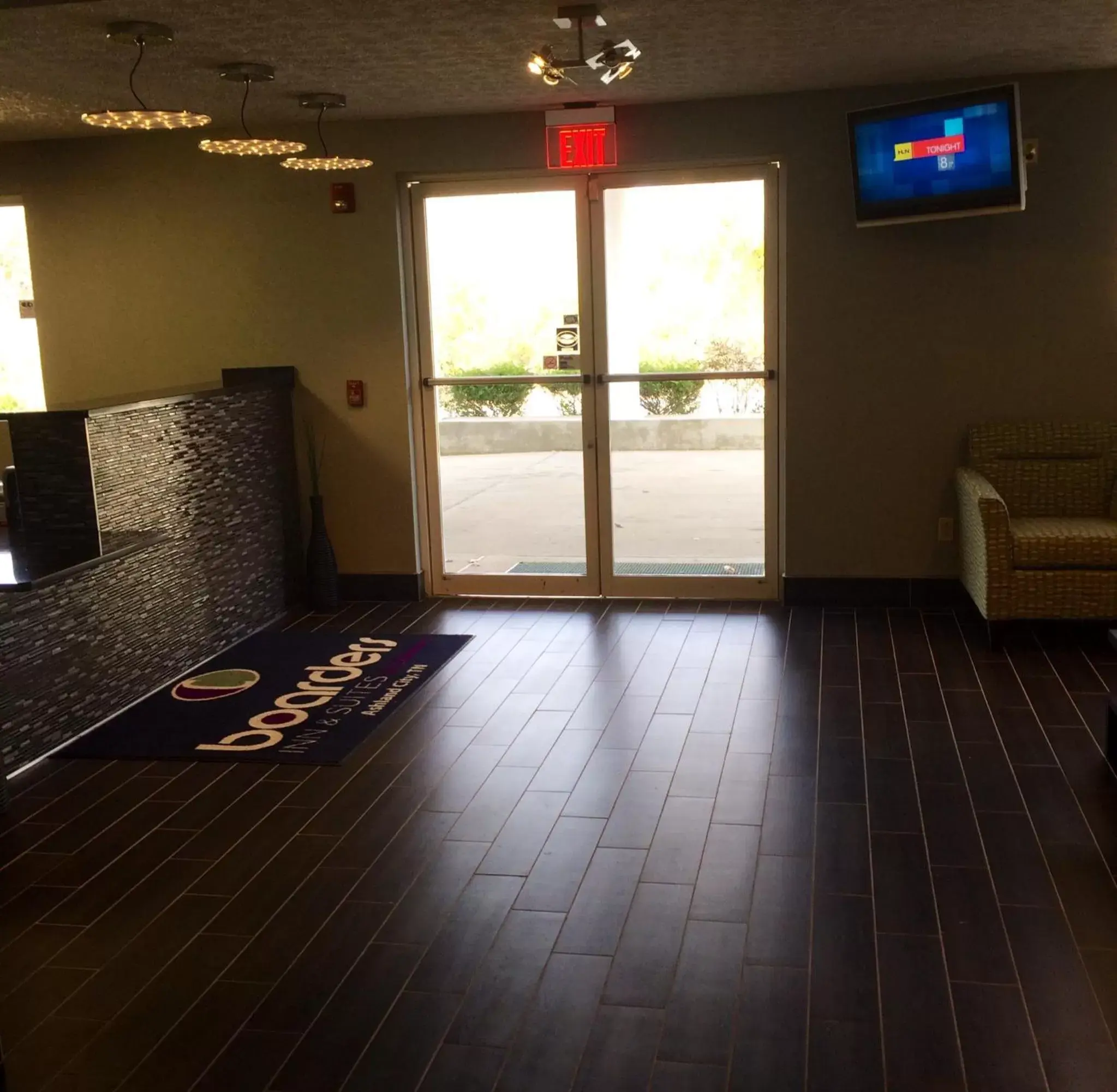 Lobby or reception in Boarders Inn & Suites by Cobblestone Hotels - Ashland City