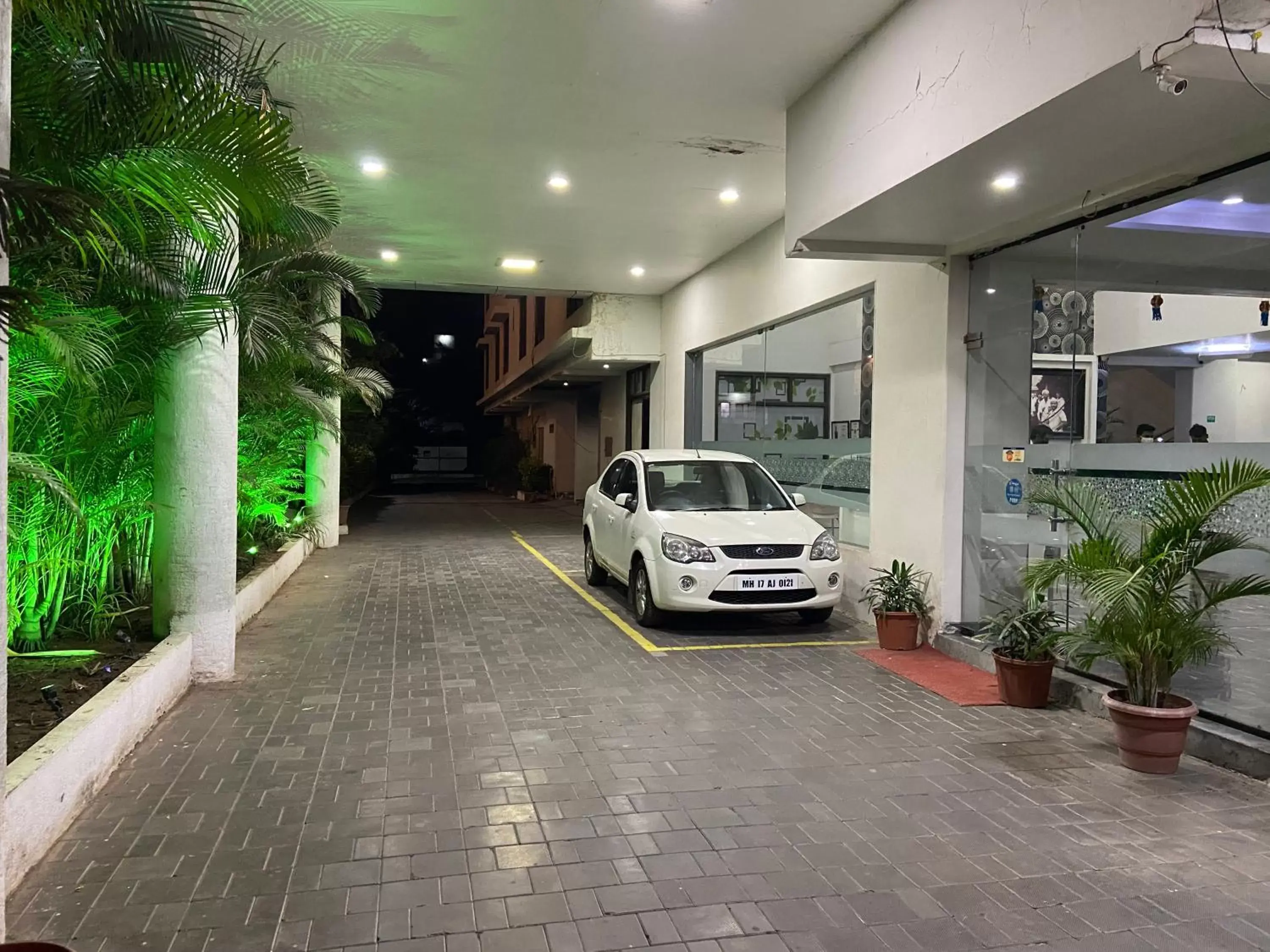 Facade/entrance in Hotel Sai Bansi Facade/entrance in Hotel Sai Bansi