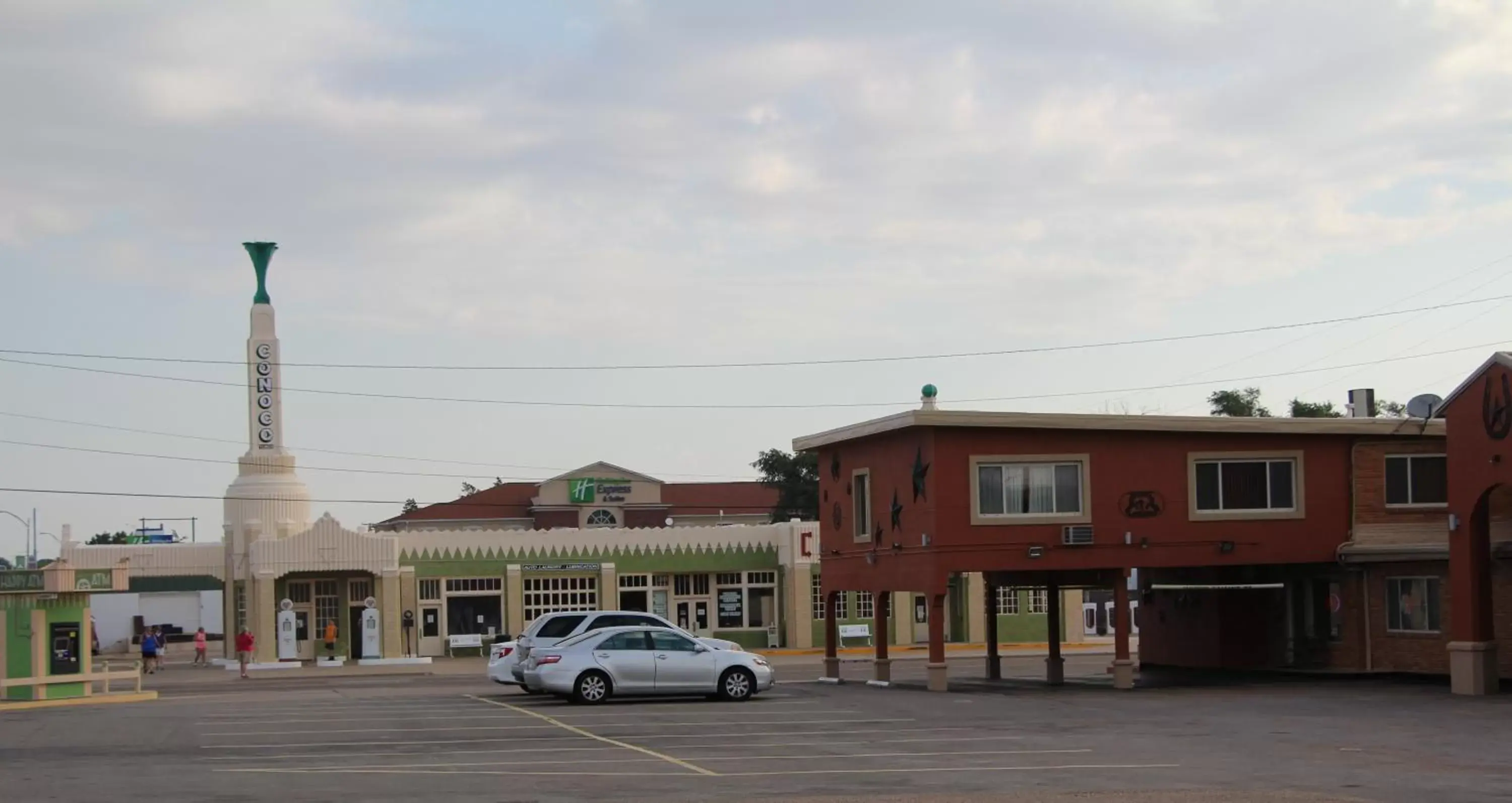 Landmark view, Property Building in Western Motel