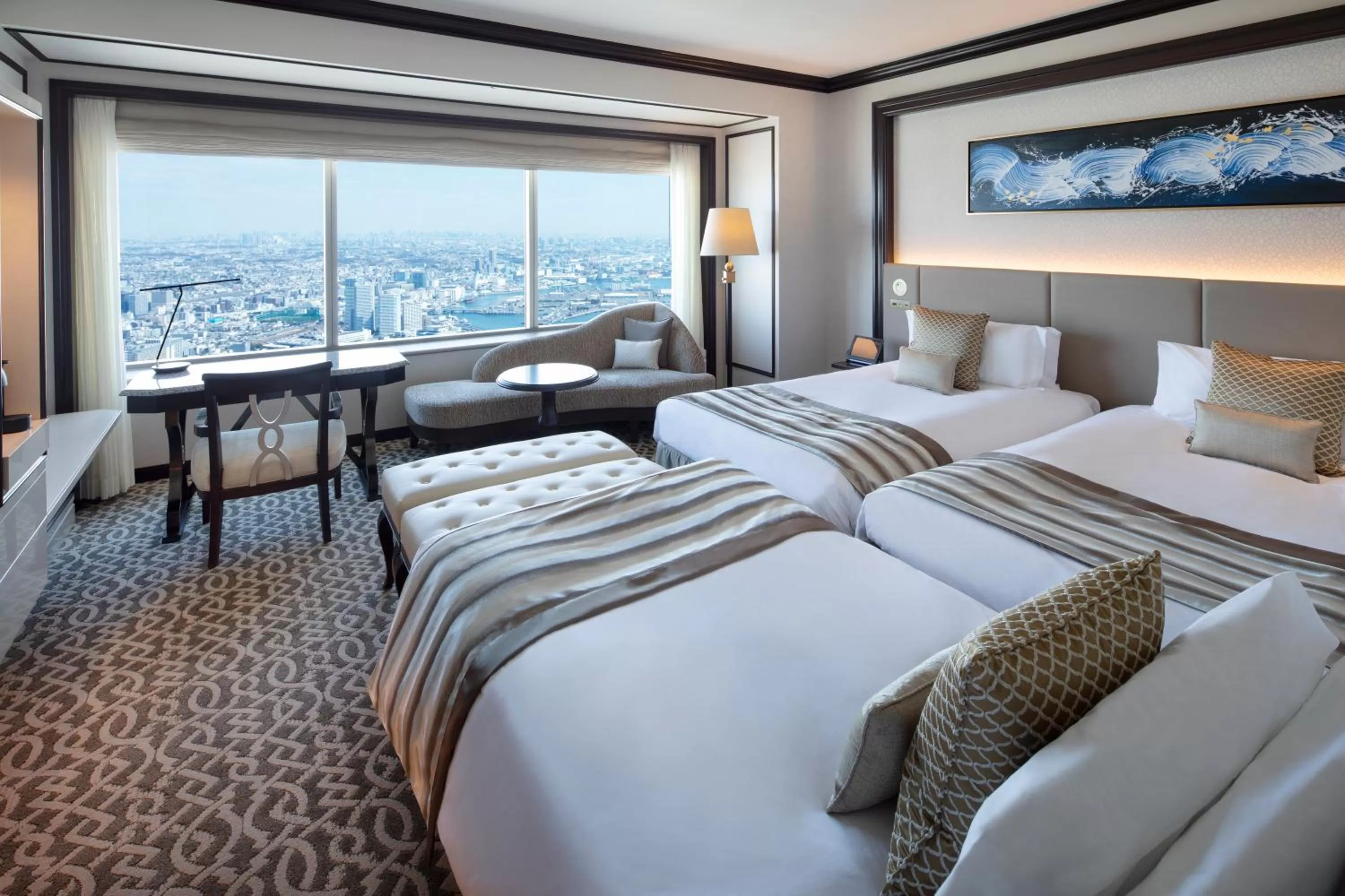 Photo of the whole room in Yokohama Royal Park Hotel