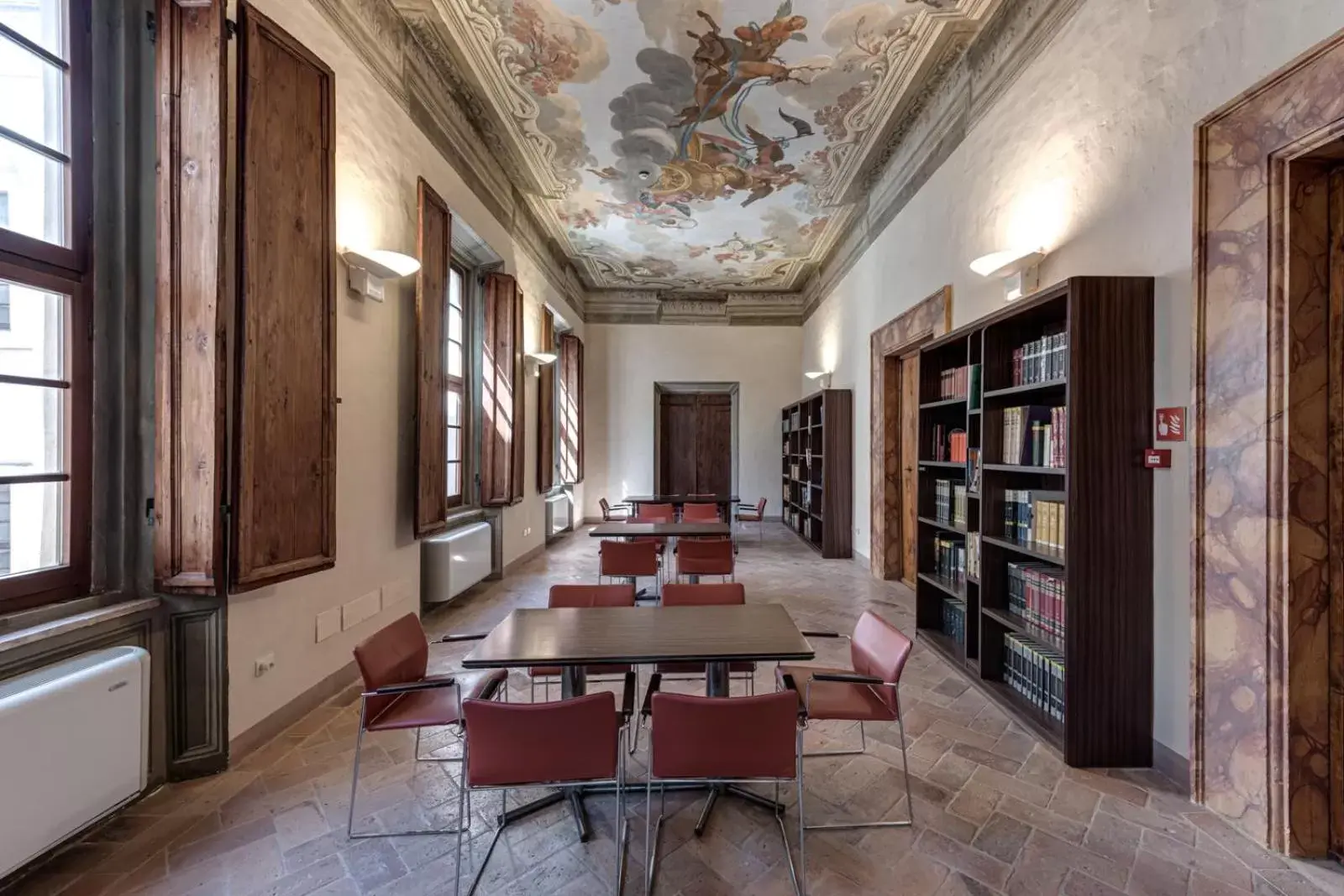 Meeting/conference room in PALAZZO DEL CAPITANO Wellness & Relais - Luxury Borgo Capitano Collection