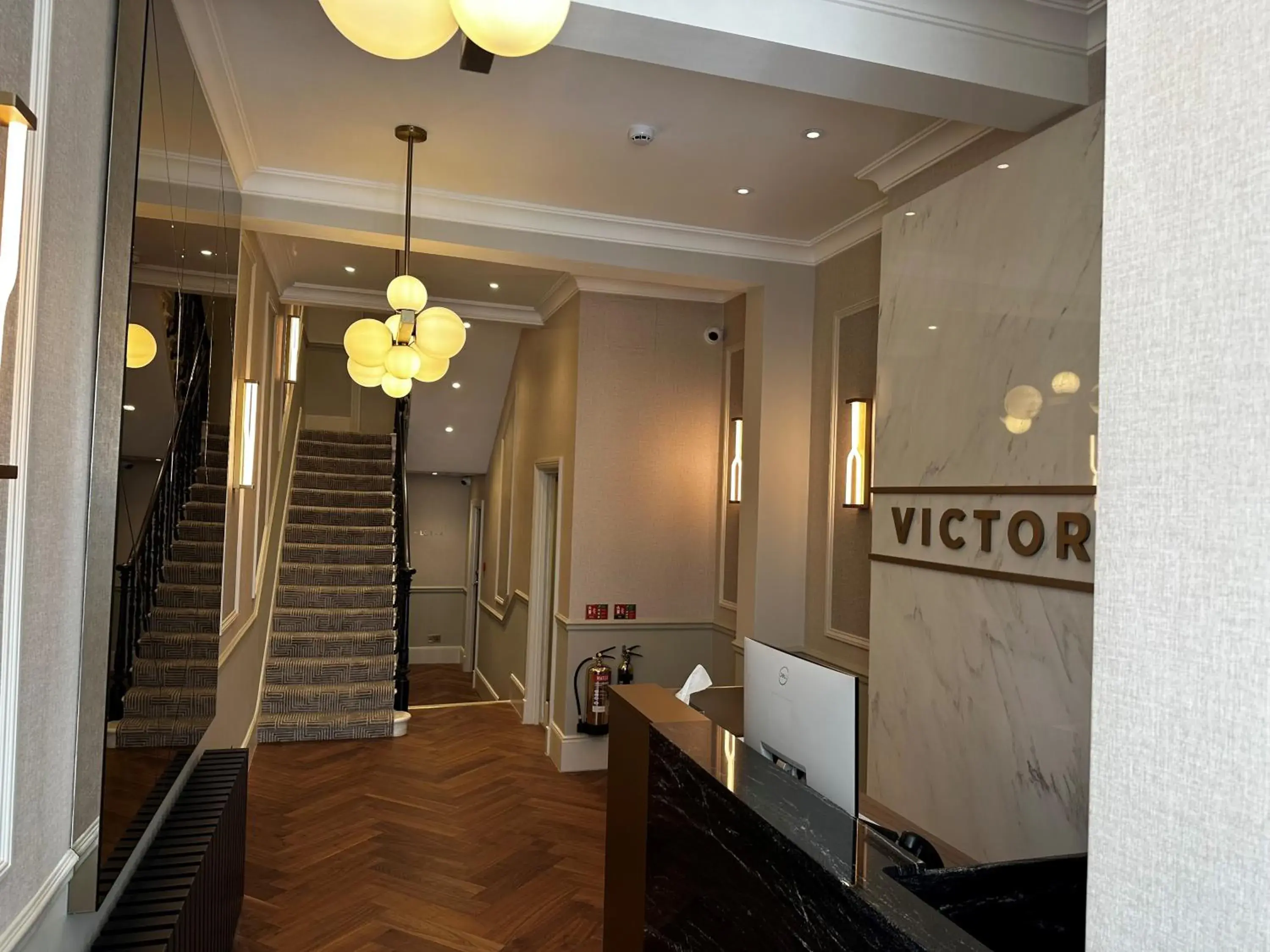 Lobby or reception in Victor Hotel - London Victoria