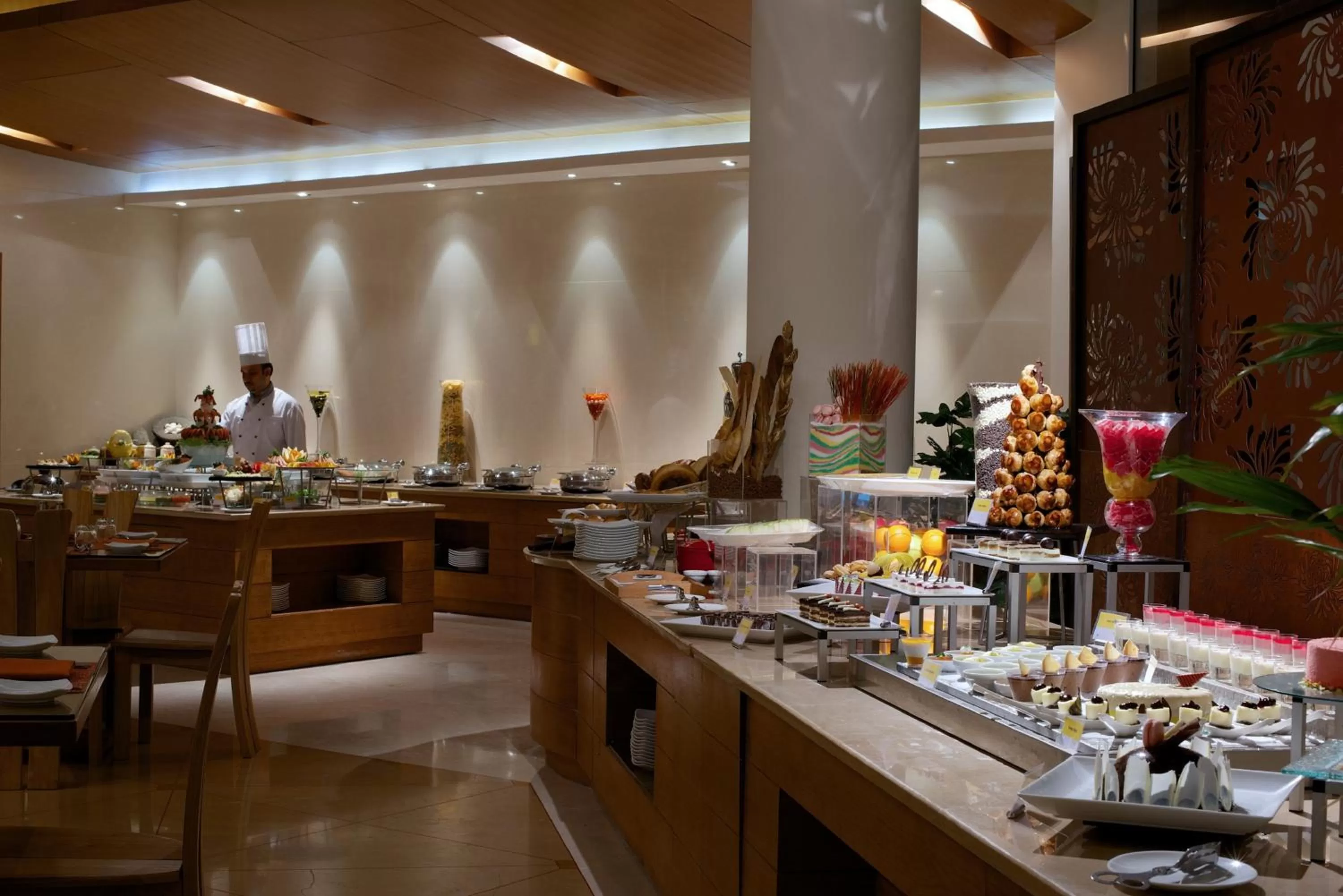 Restaurant/places to eat in Marigold Hotel