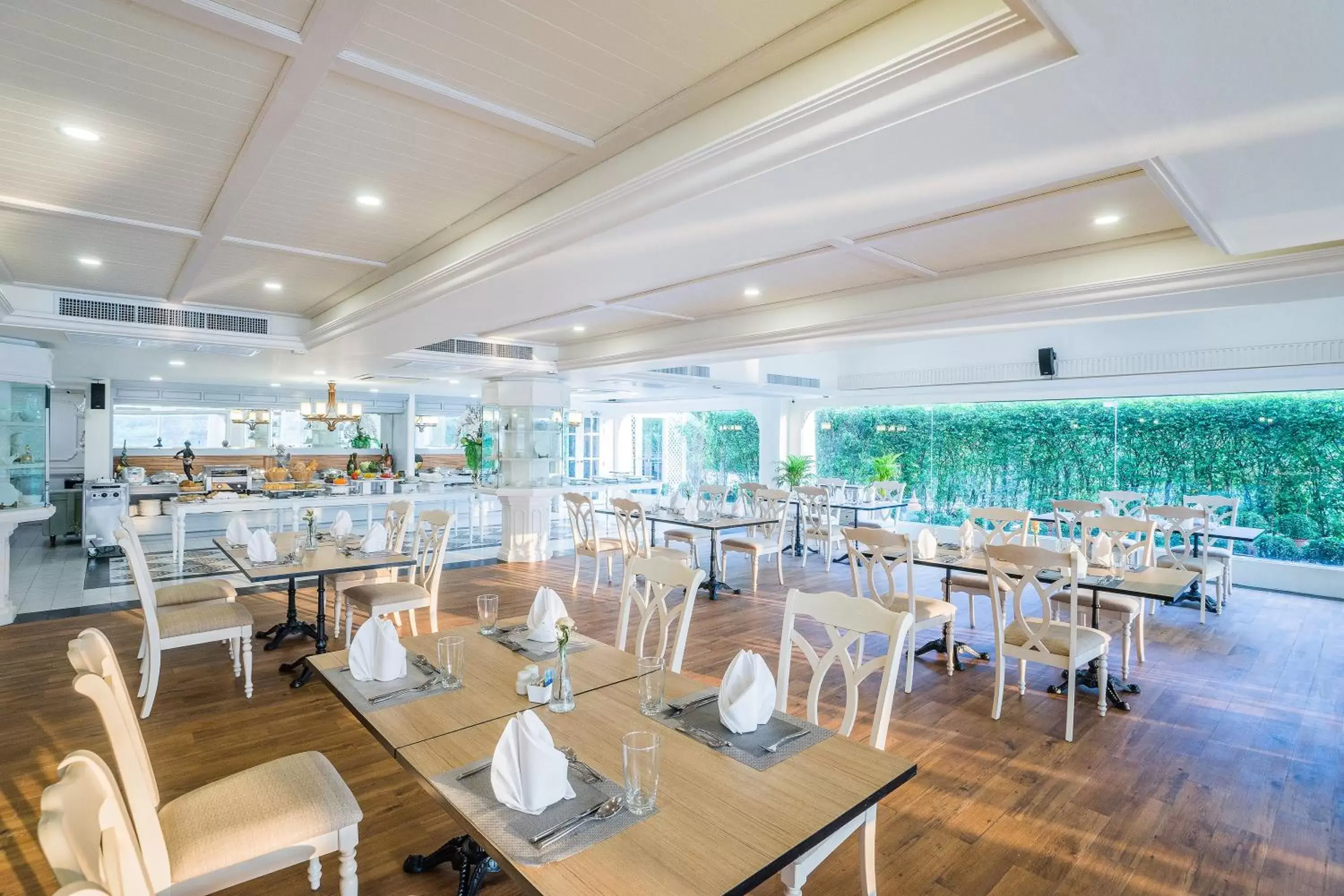 Restaurant/places to eat in Kalanan Riverside Resort Restaurant/places to eat in Kalanan Riverside Resort