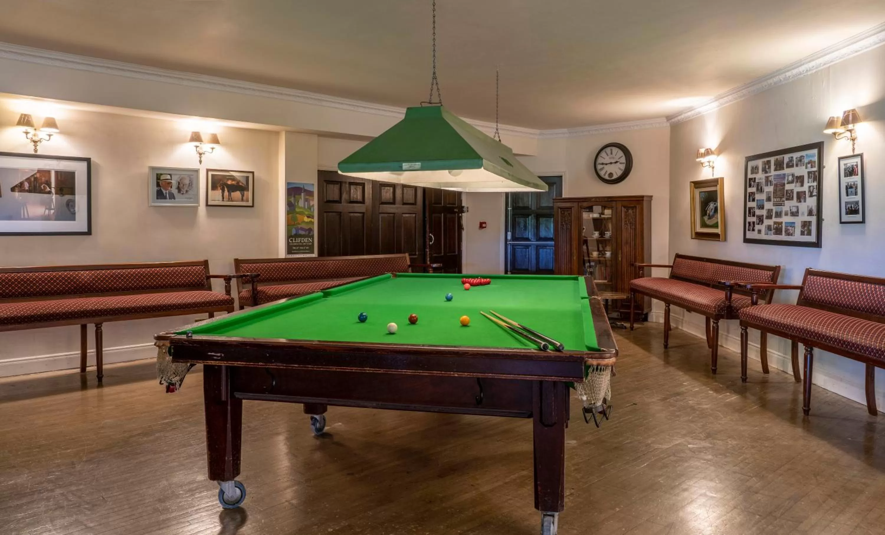 Billiard in Abbeyglen Castle Hotel