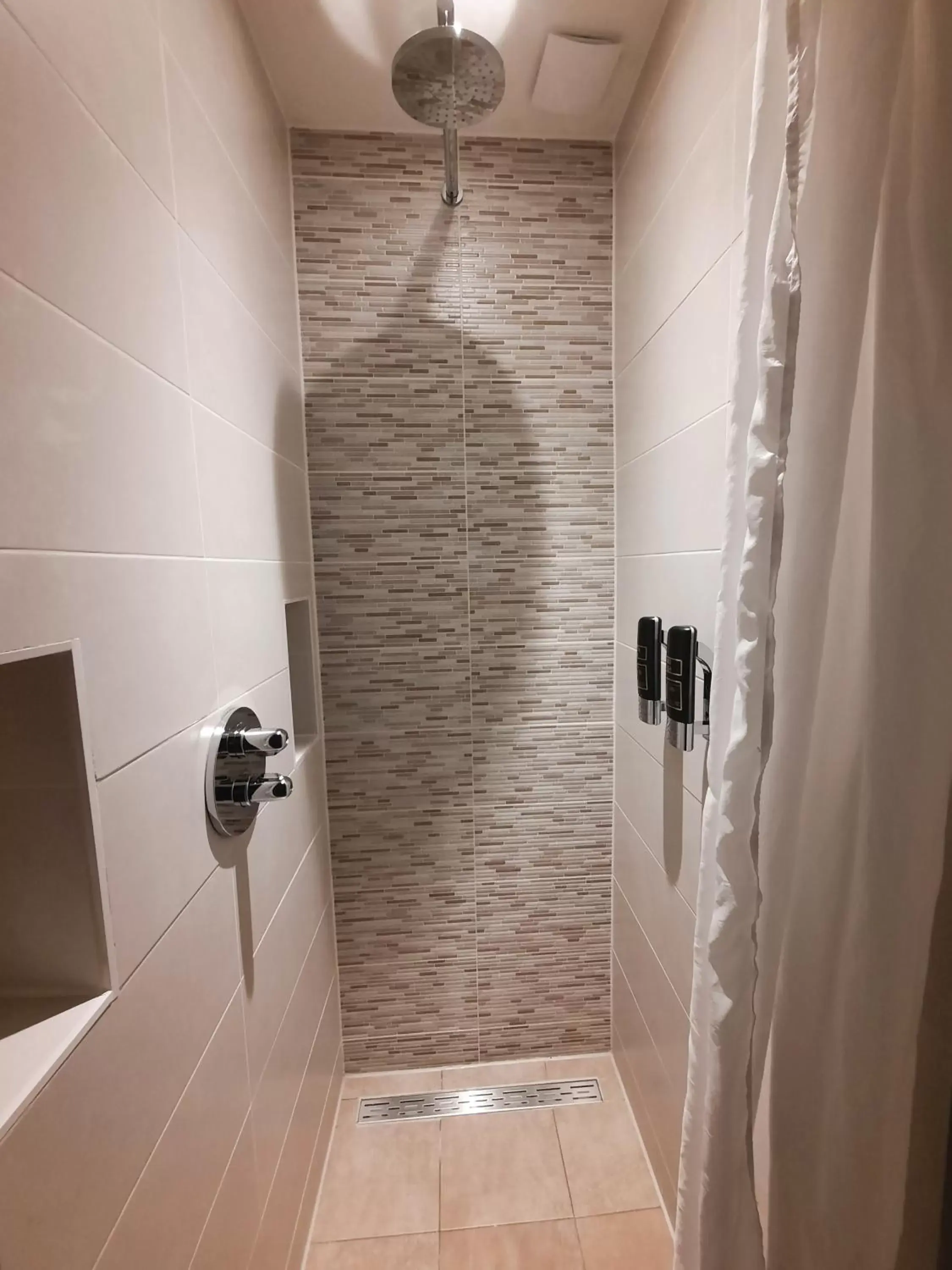 Bathroom in Hotel Washington