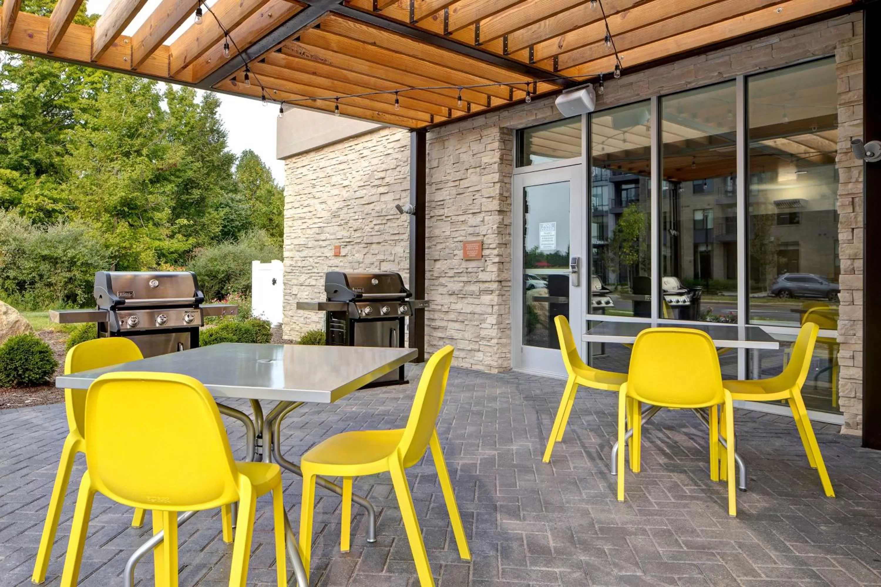Patio in Home2 Suites By Hilton Carmel Indianapolis