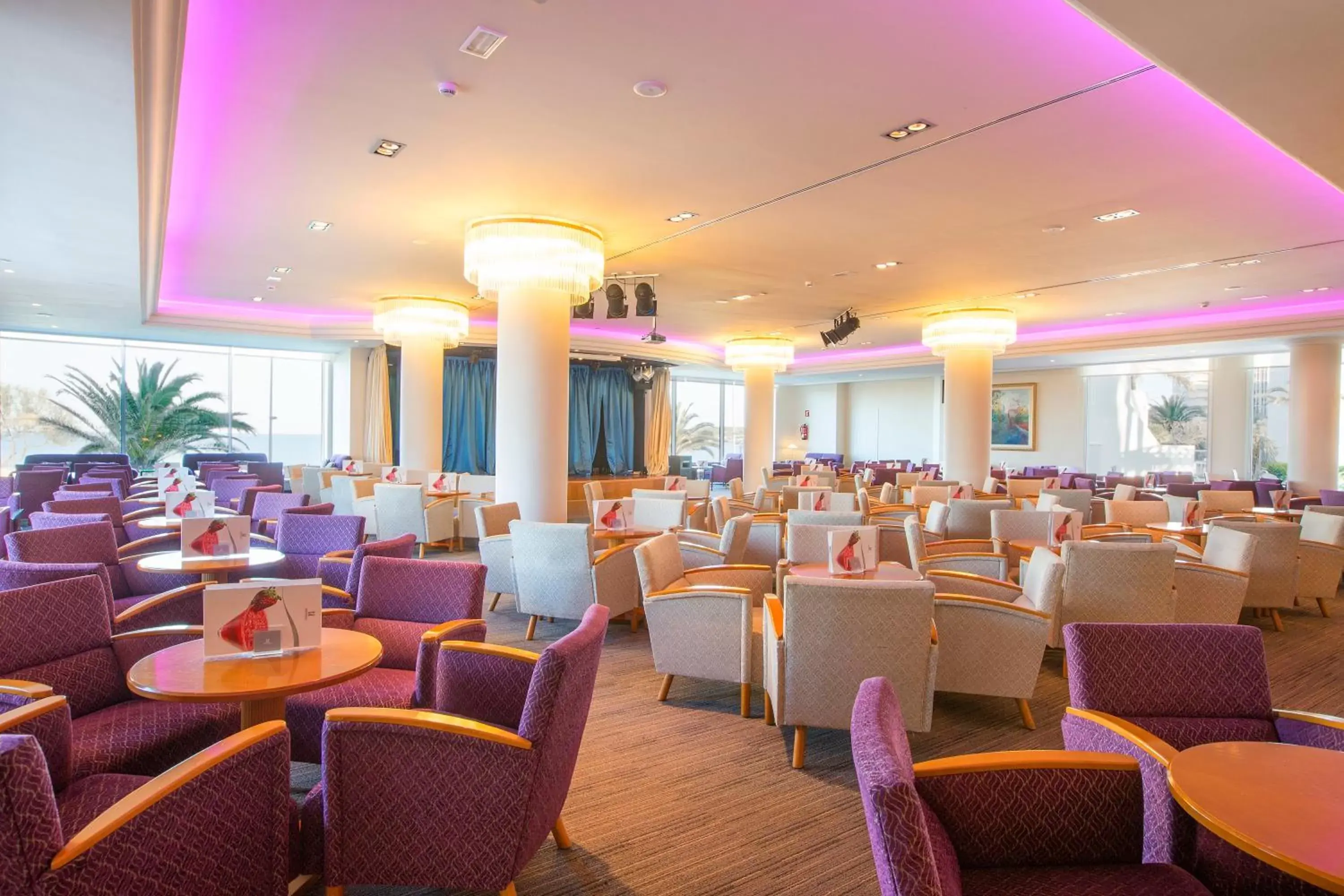 Lounge or bar in Hipotels Hipocampo Playa Lounge or bar in Hipotels Hipocampo Playa