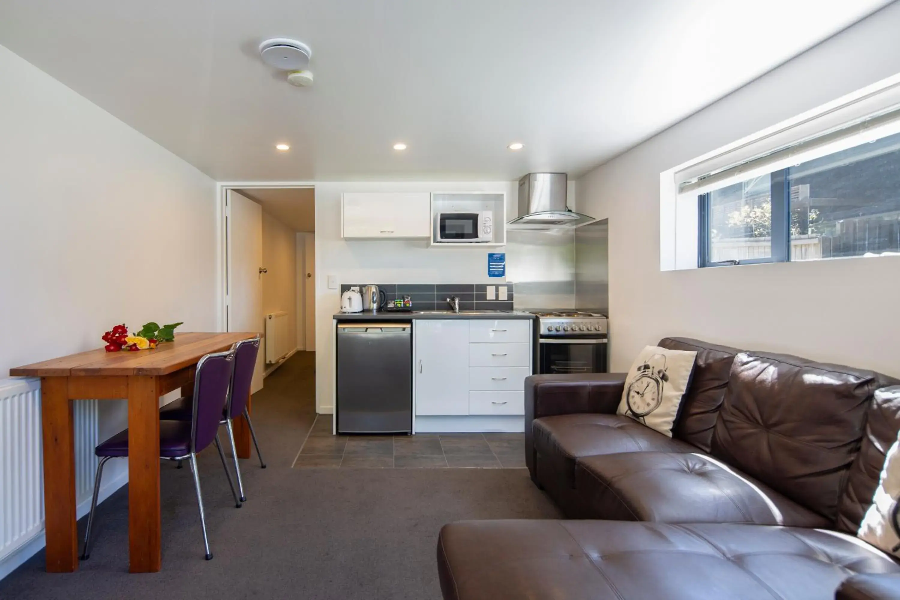 Kitchen/Kitchenette in Pinewood Lodge